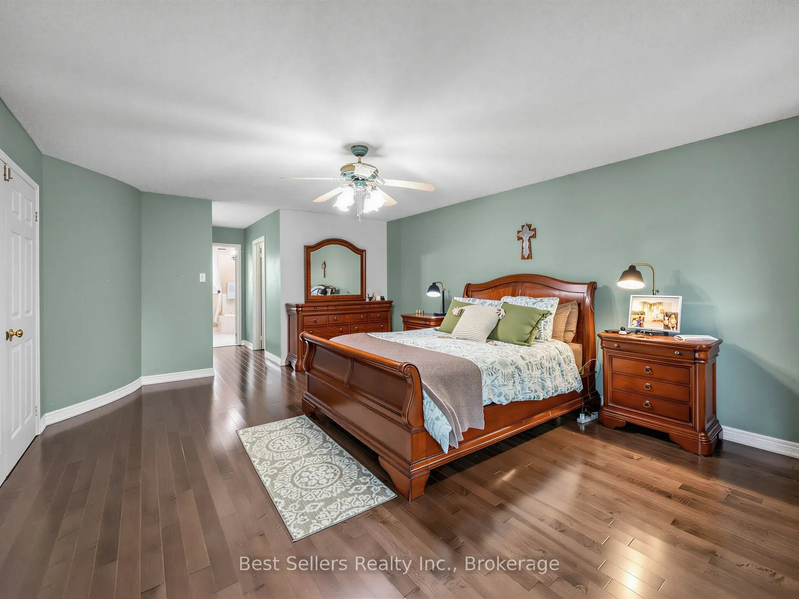 34 Kenpark Avenue