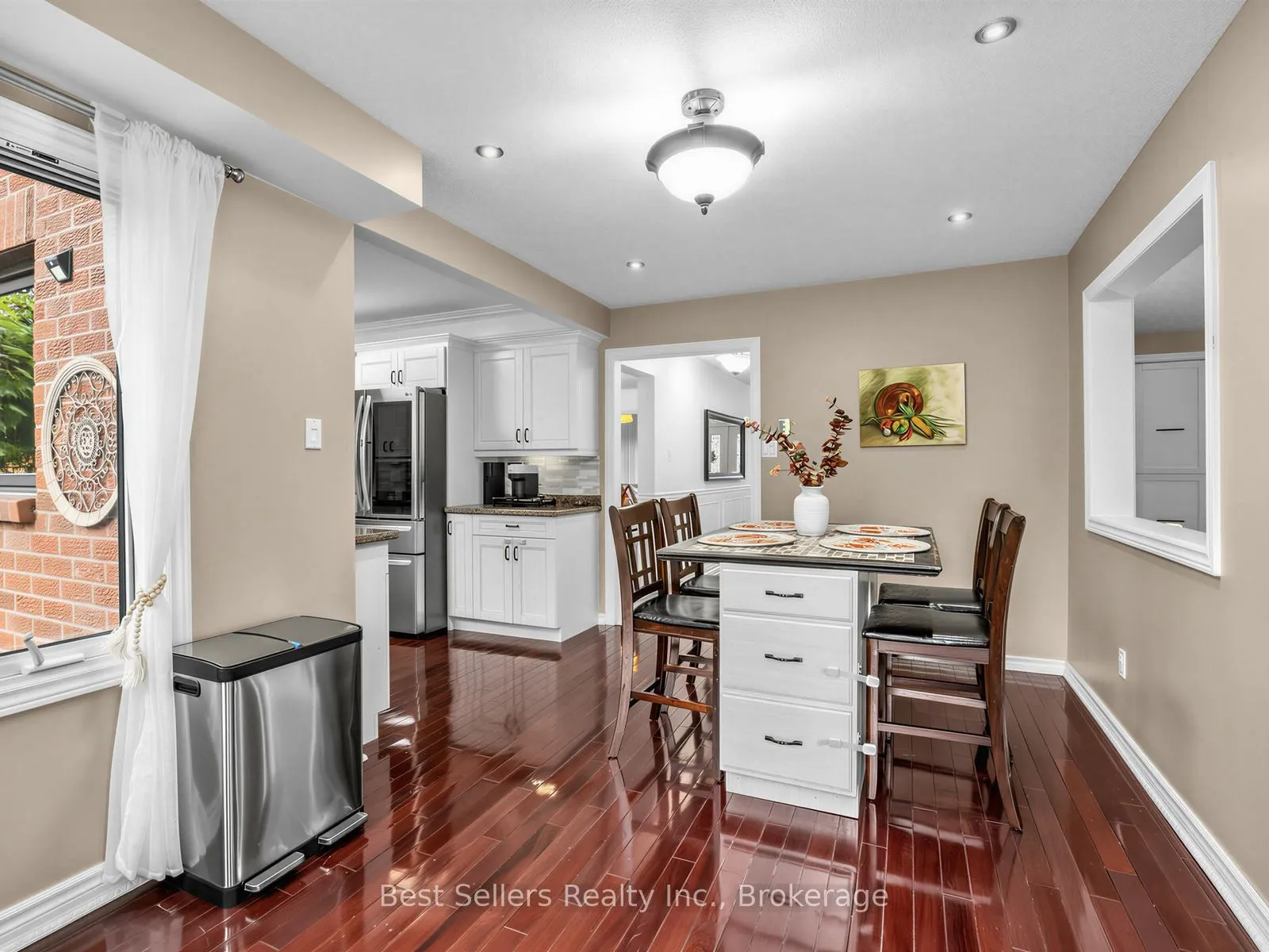 34 Kenpark Avenue