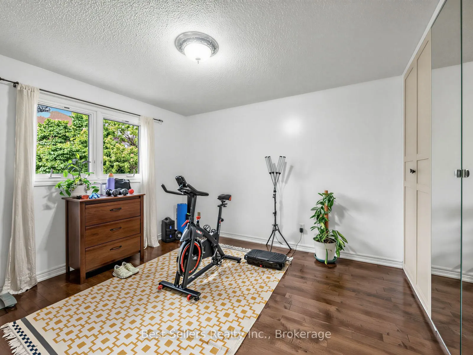 34 Kenpark Avenue