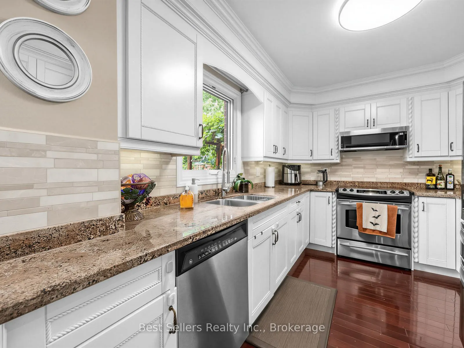 34 Kenpark Avenue