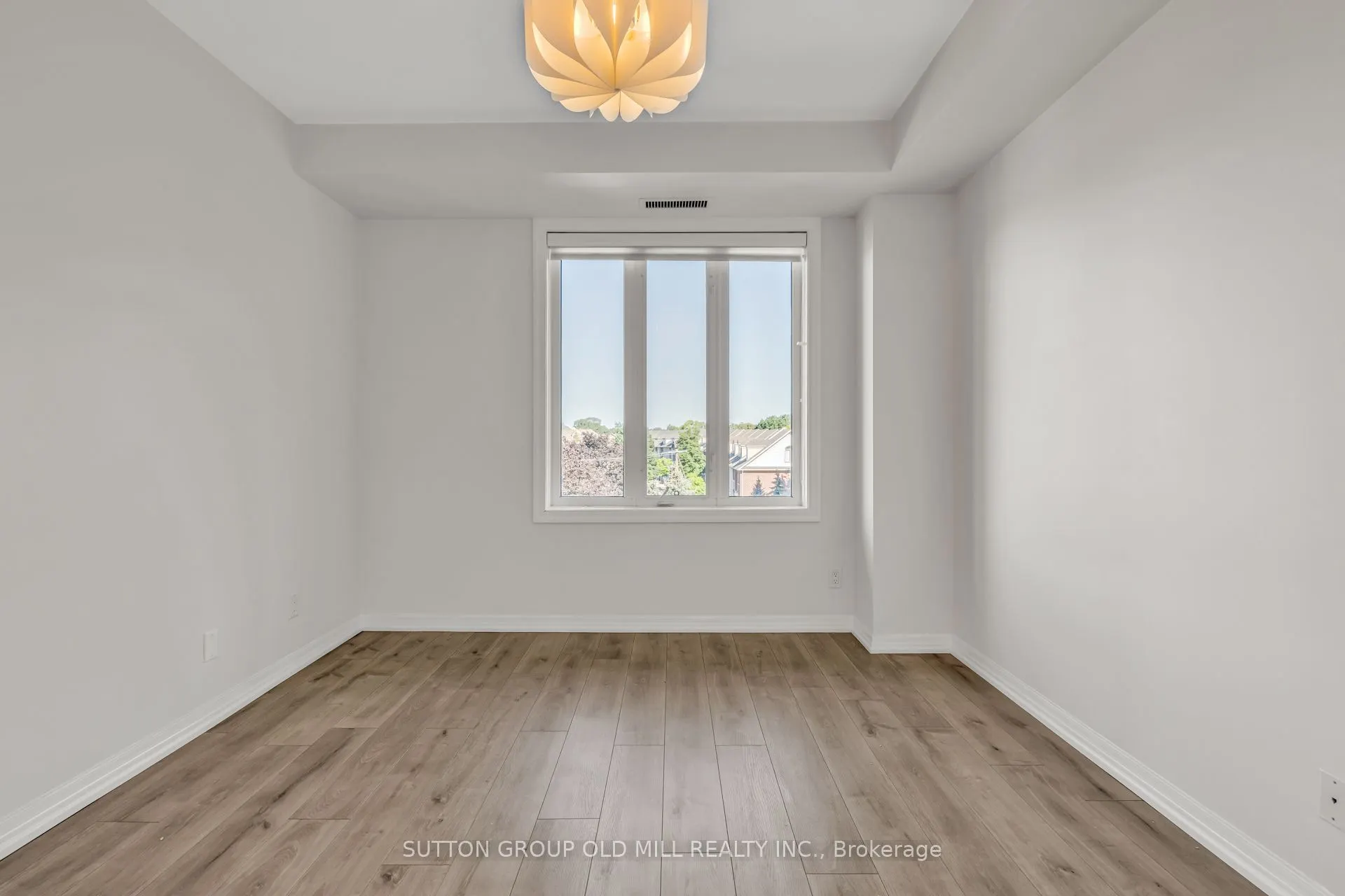 245 Dalesford Road #422