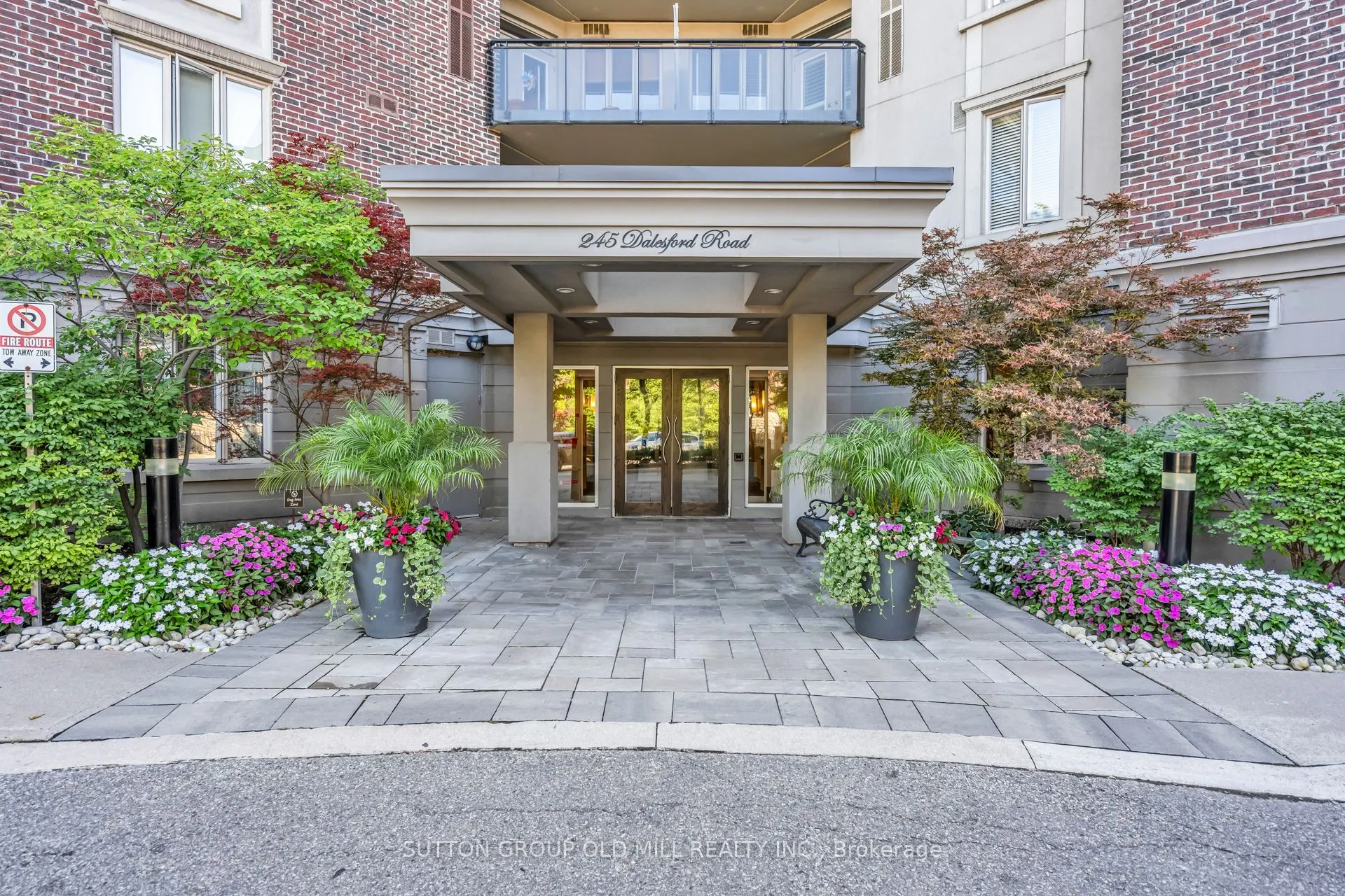 245 Dalesford Road #422