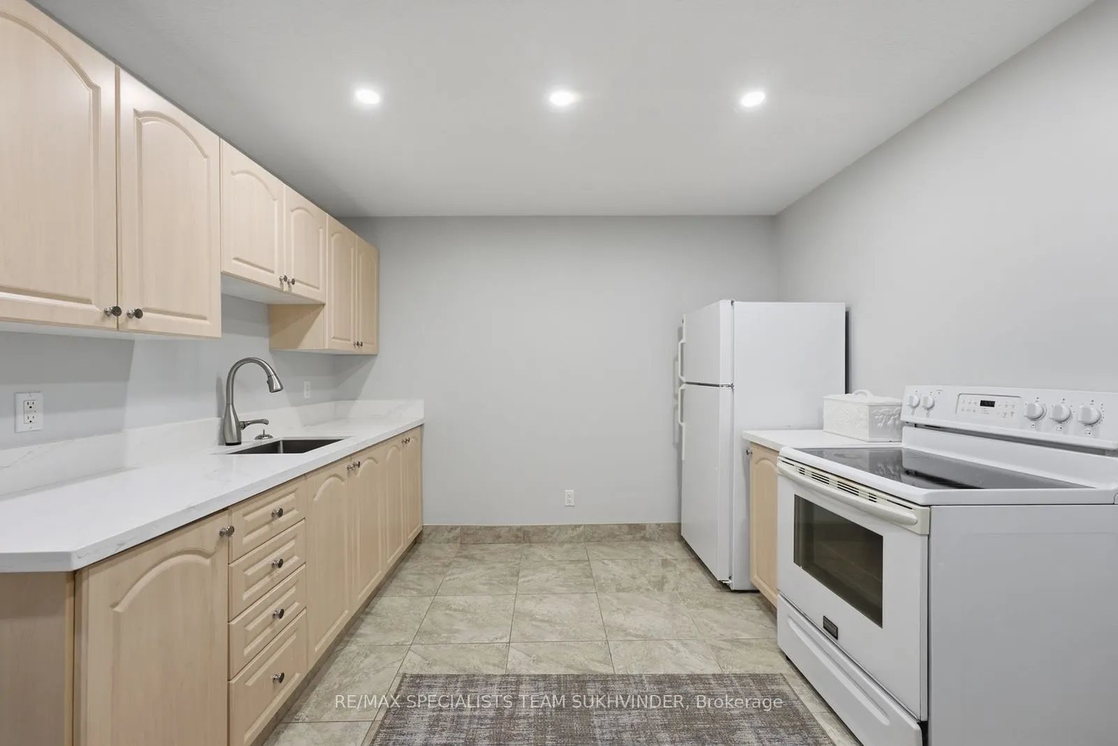 8438 Ninth Line