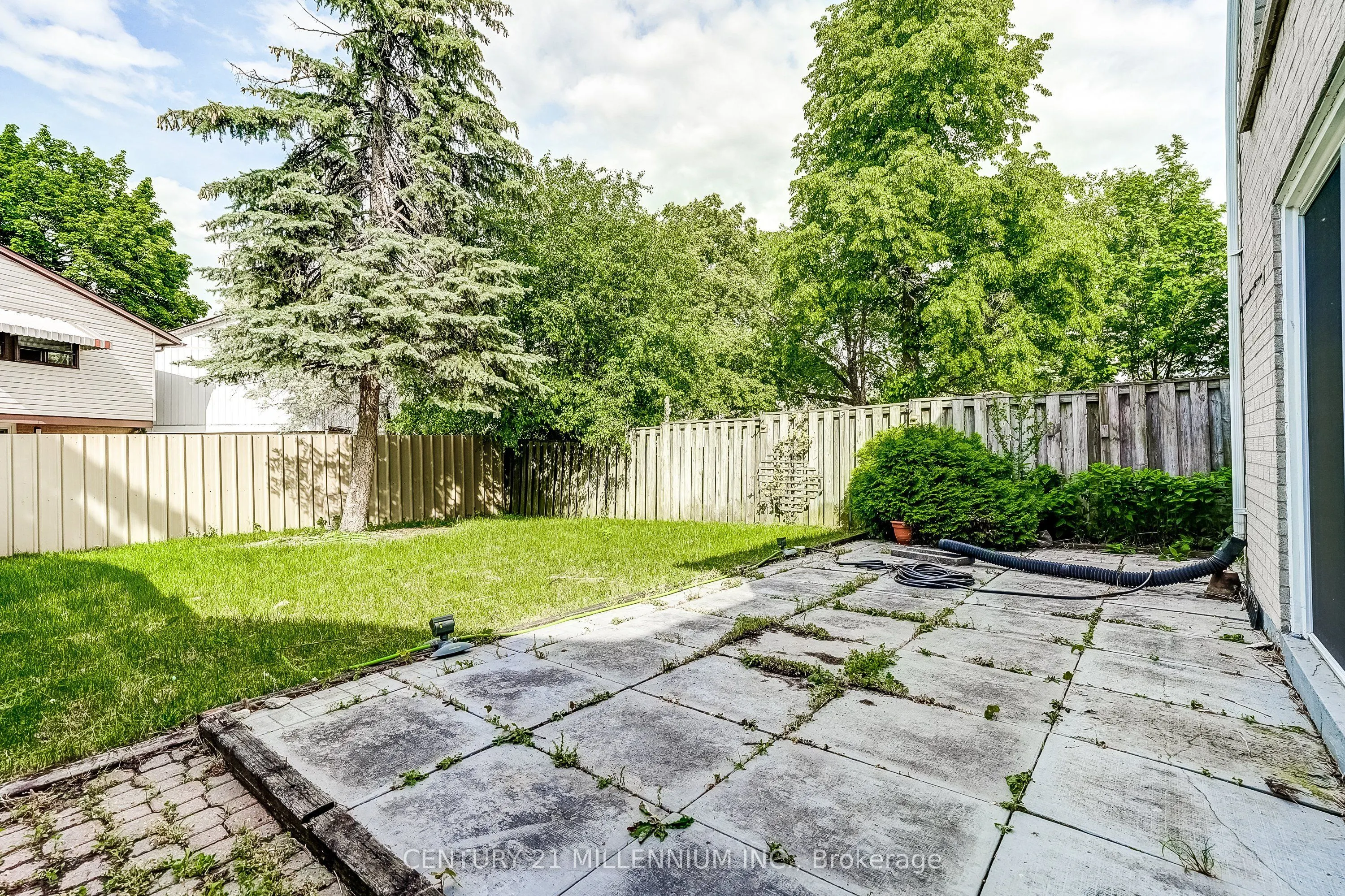 82 Horton Crescent