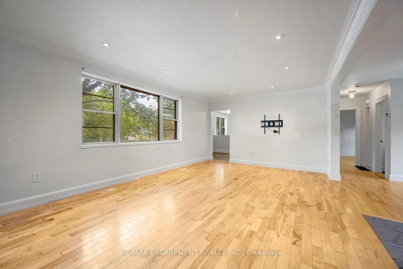 7 Washington Avenue