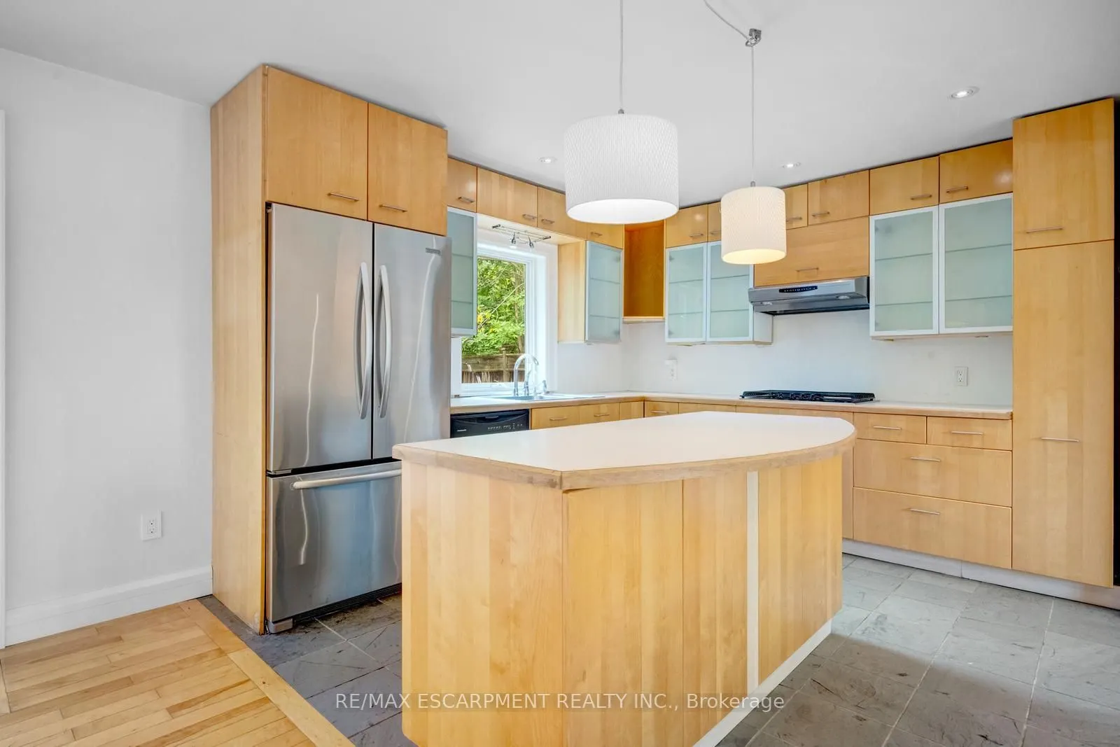 7 Washington Avenue