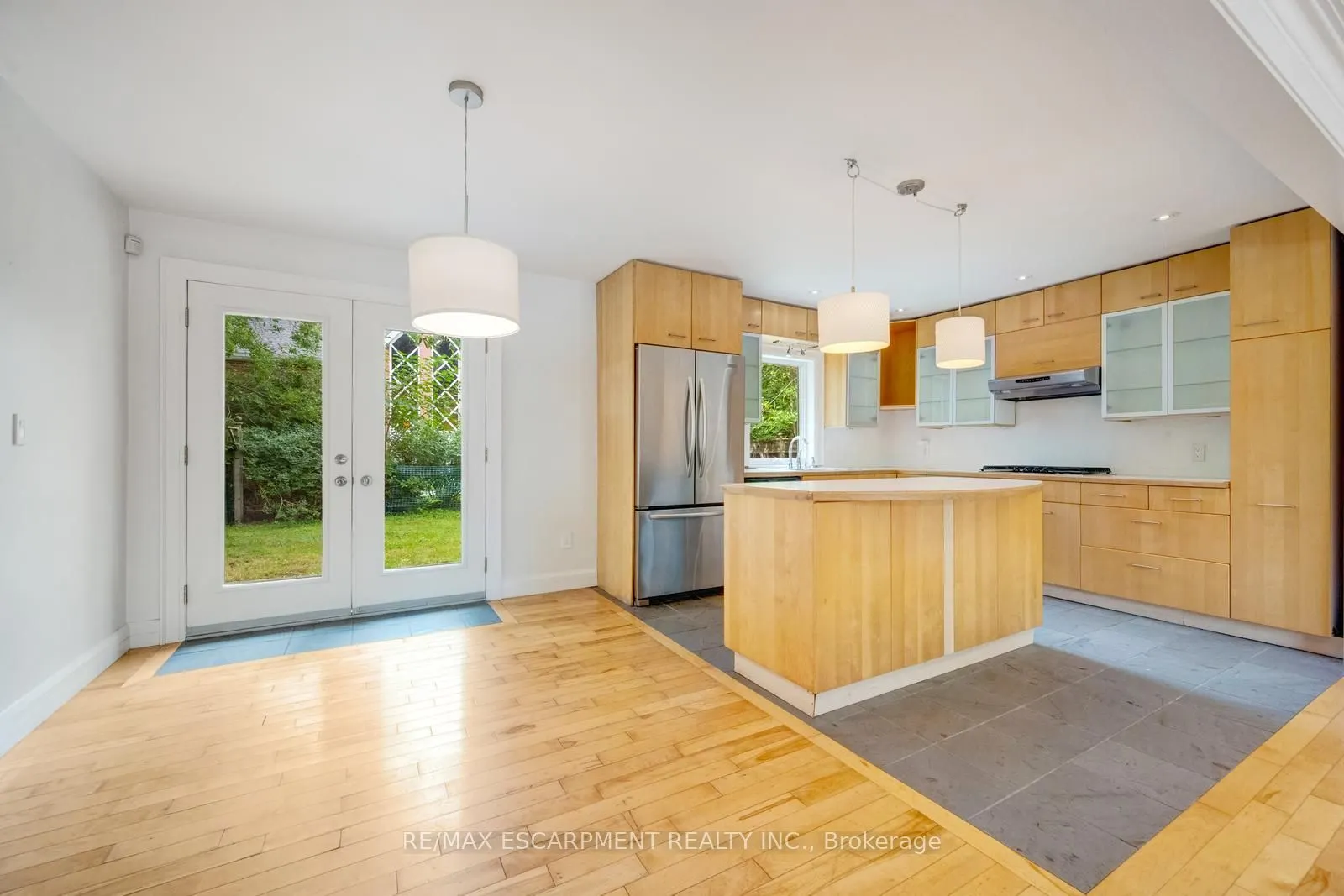 7 Washington Avenue