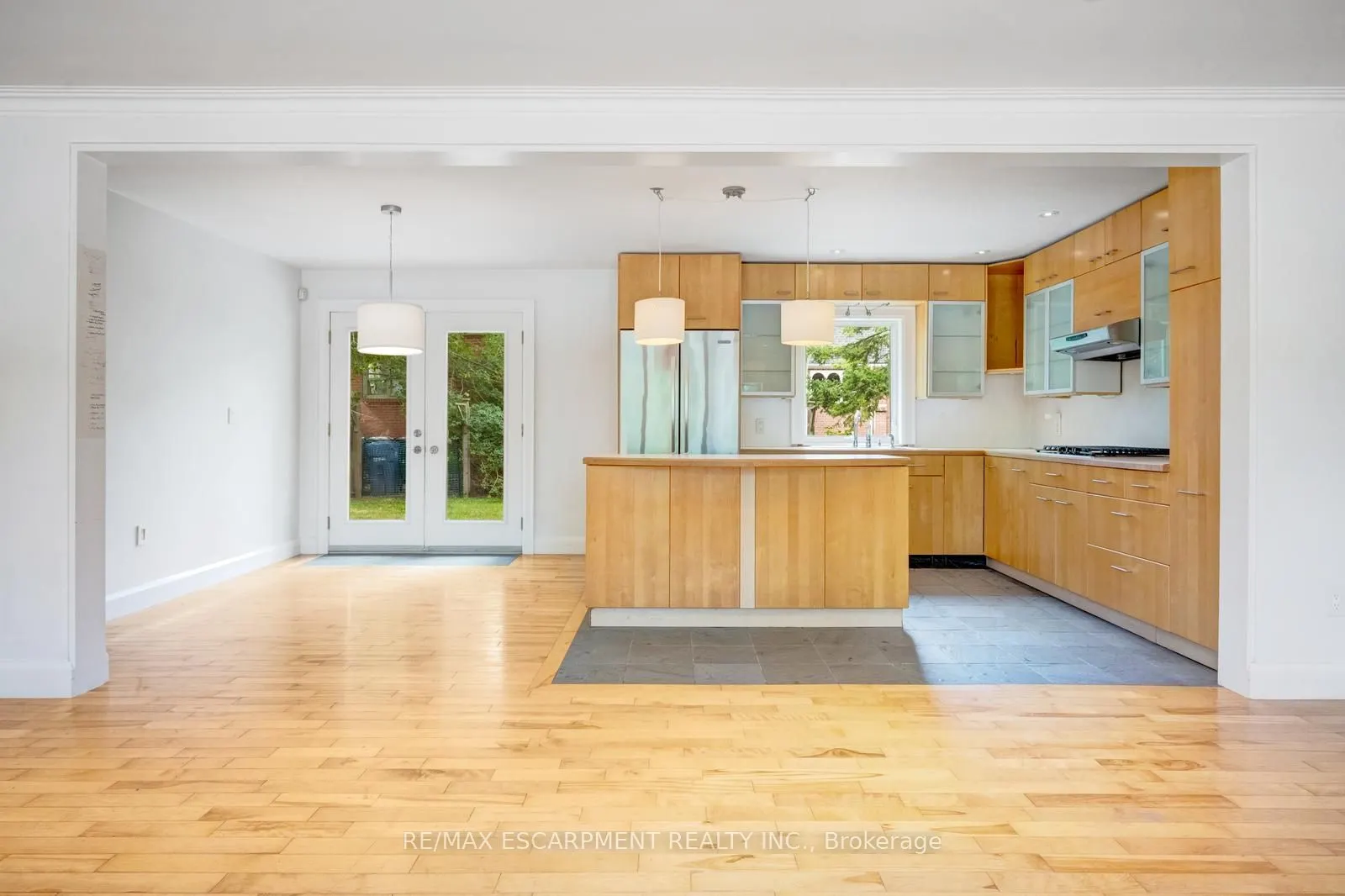 7 Washington Avenue
