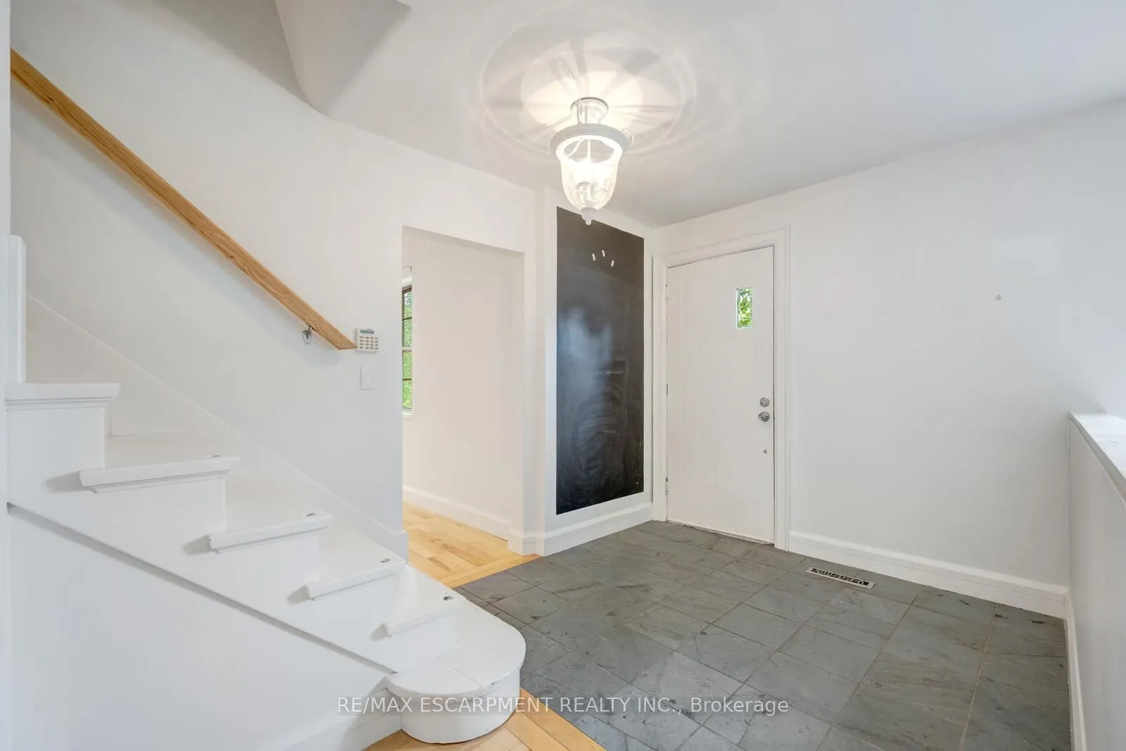 7 Washington Avenue
