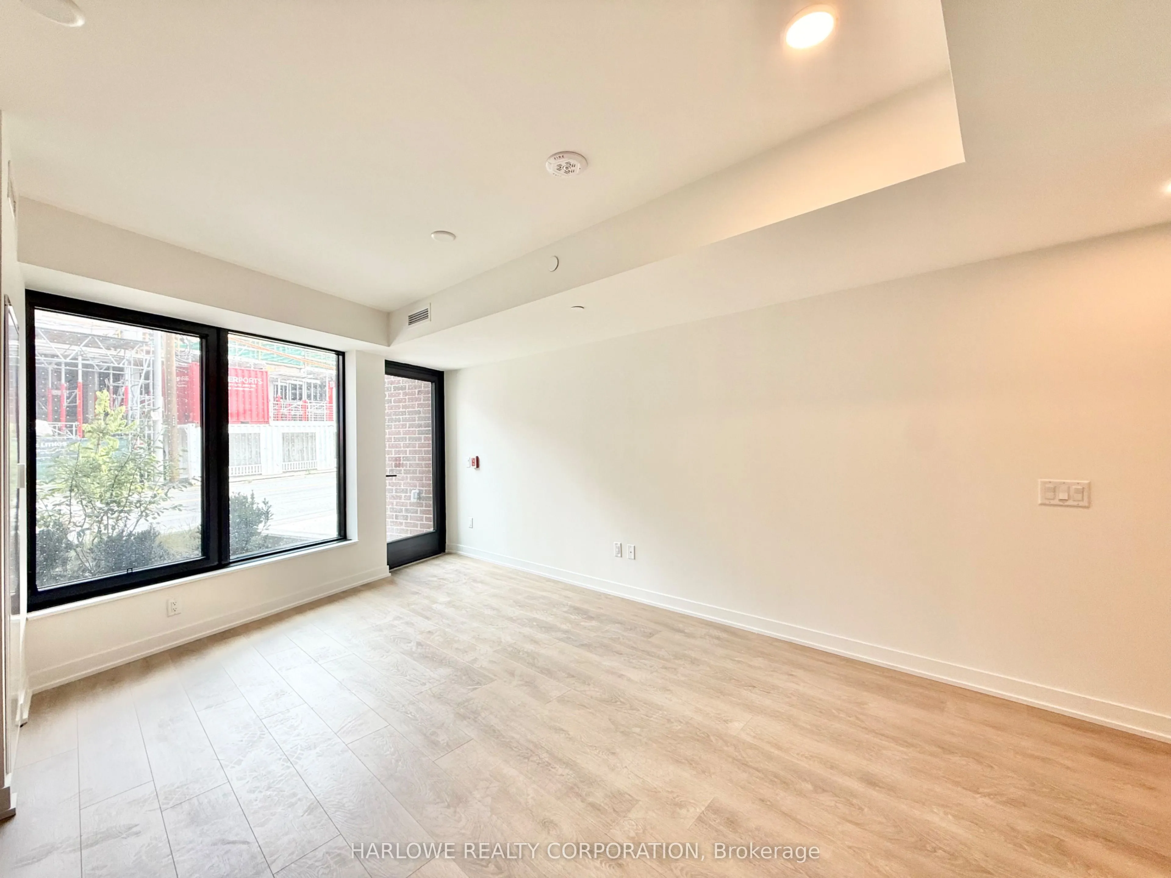 1 Vine Avenue #104
