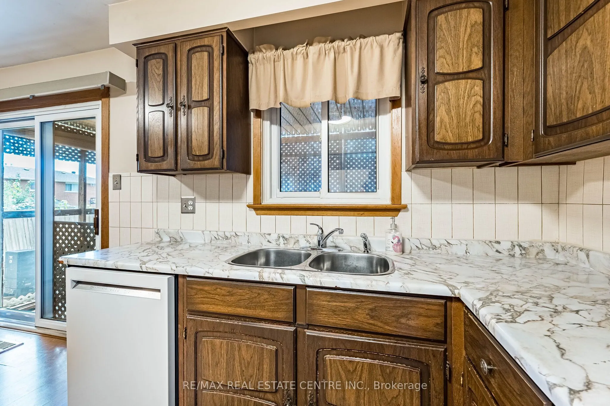 86 Jade Crescent