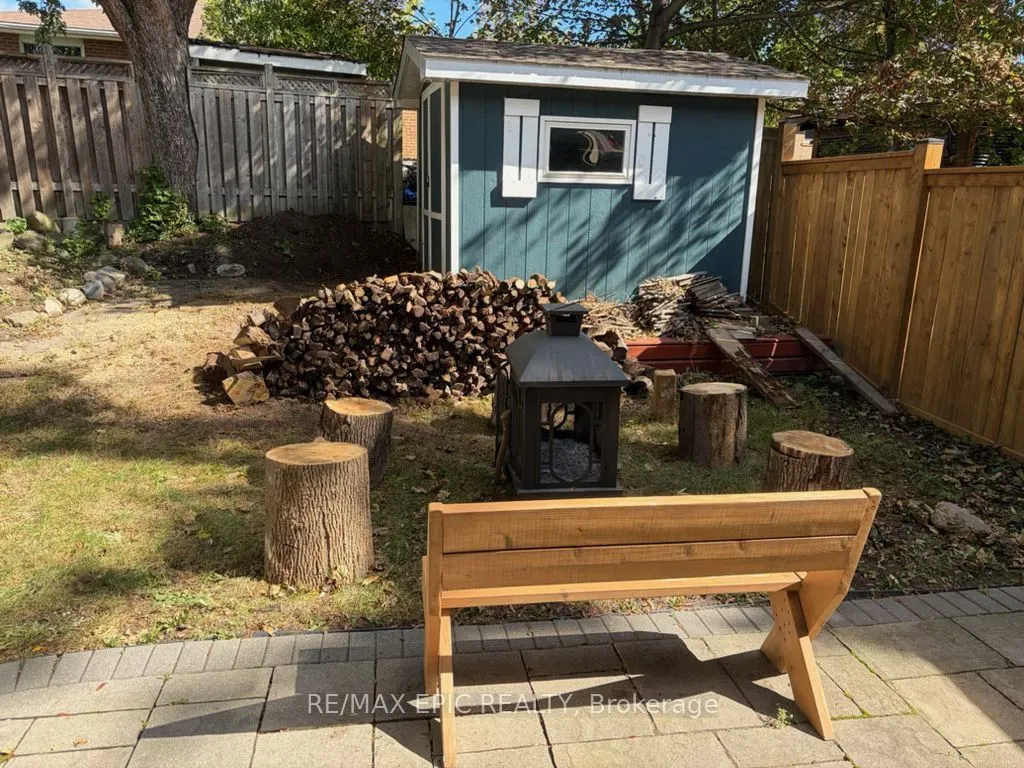 3389 Kelowna Court
