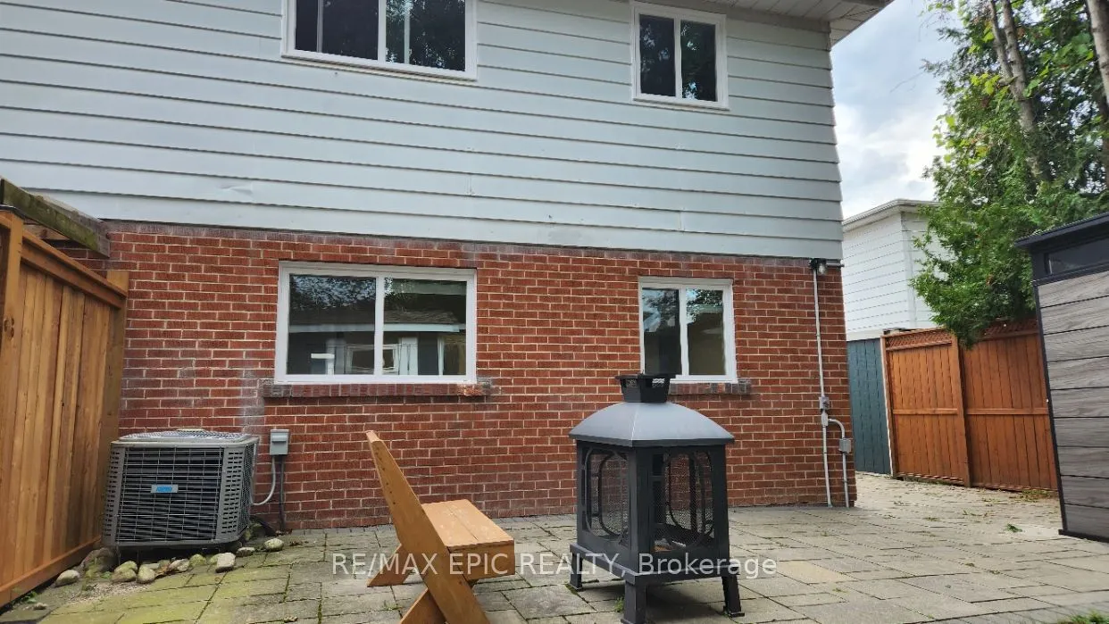 3389 Kelowna Court