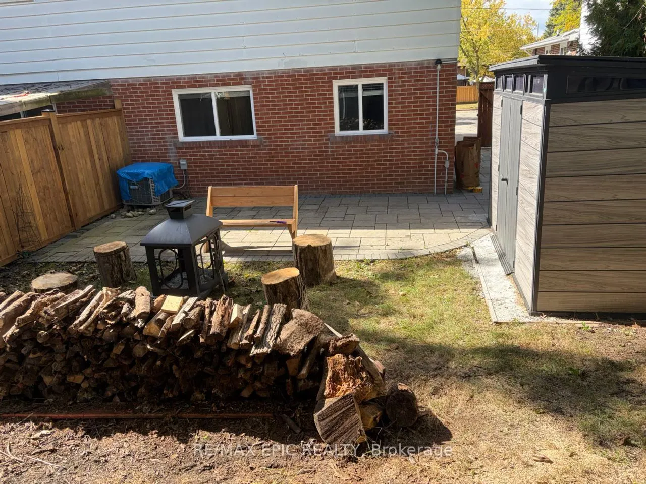 3389 Kelowna Court