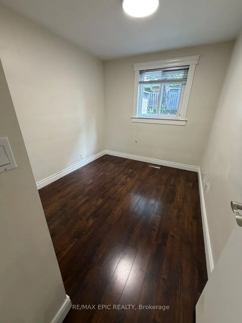 3389 Kelowna Court