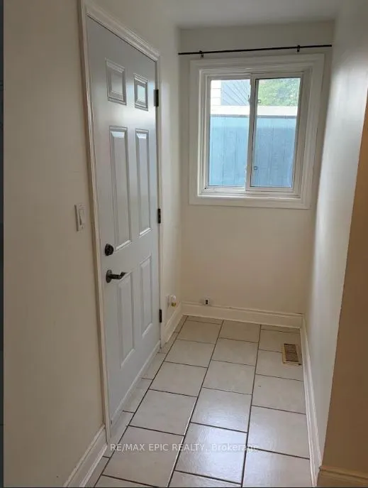 3389 Kelowna Court