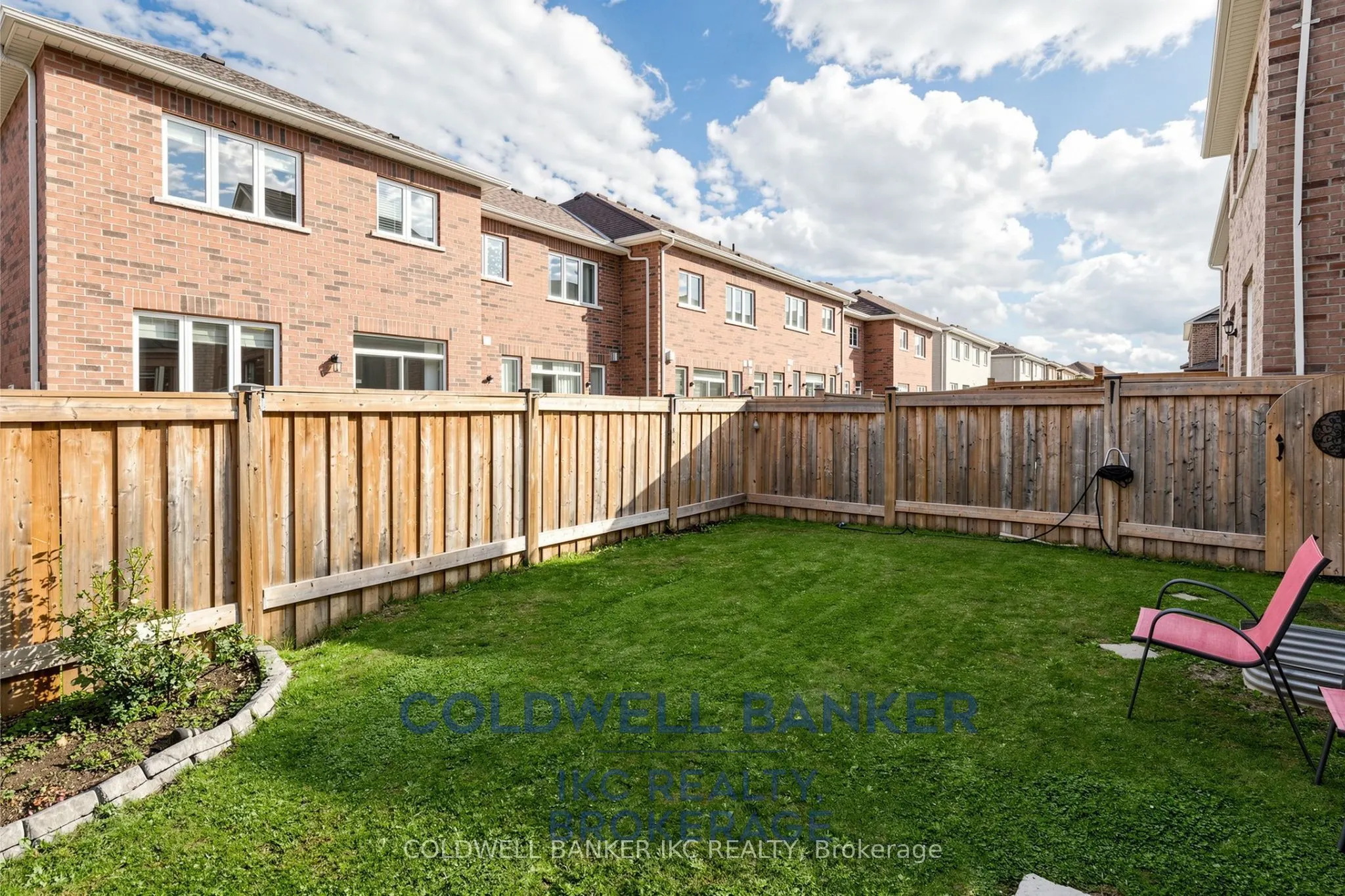 41 Merrybrook Trail N