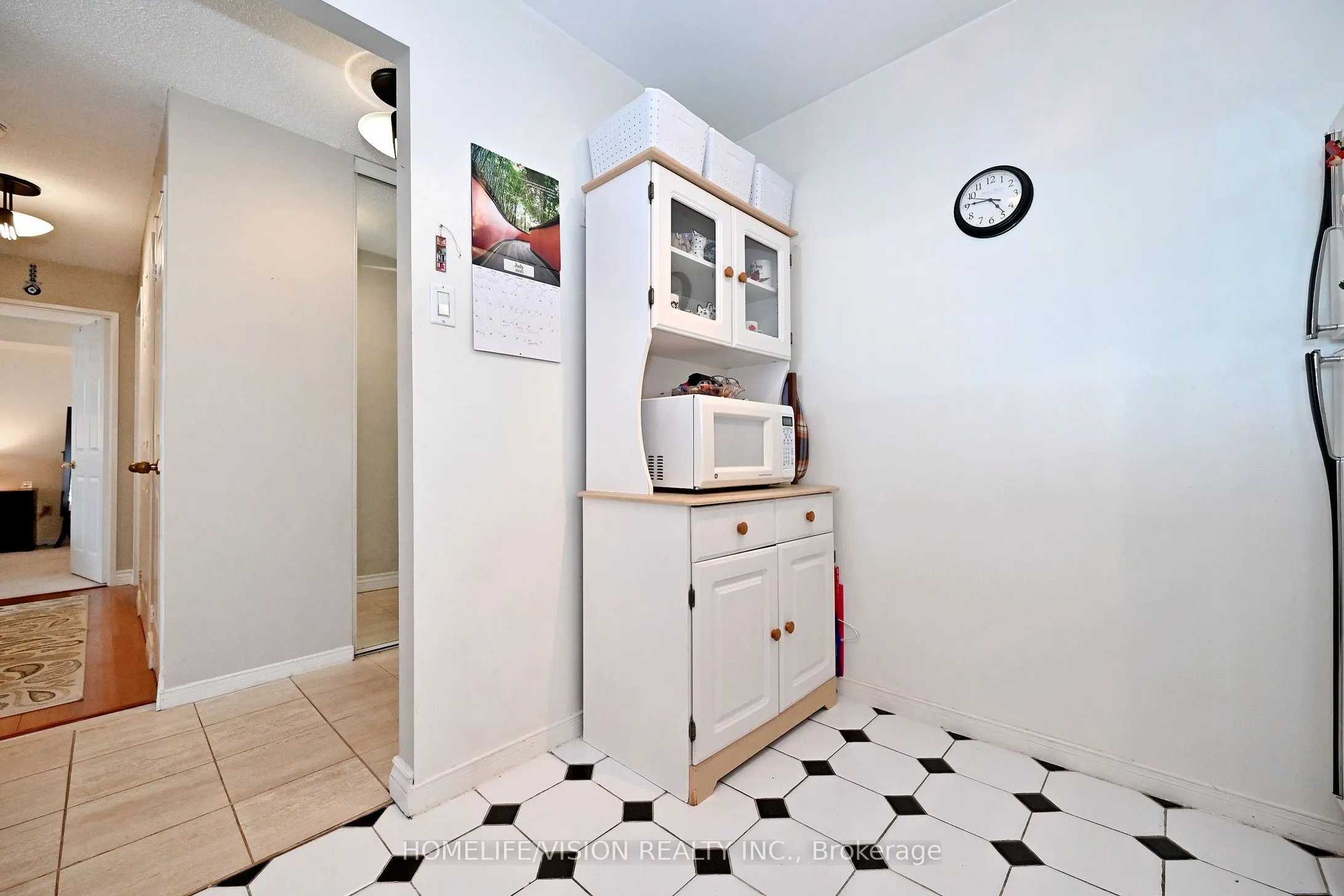 330 Rathburn Road W #306