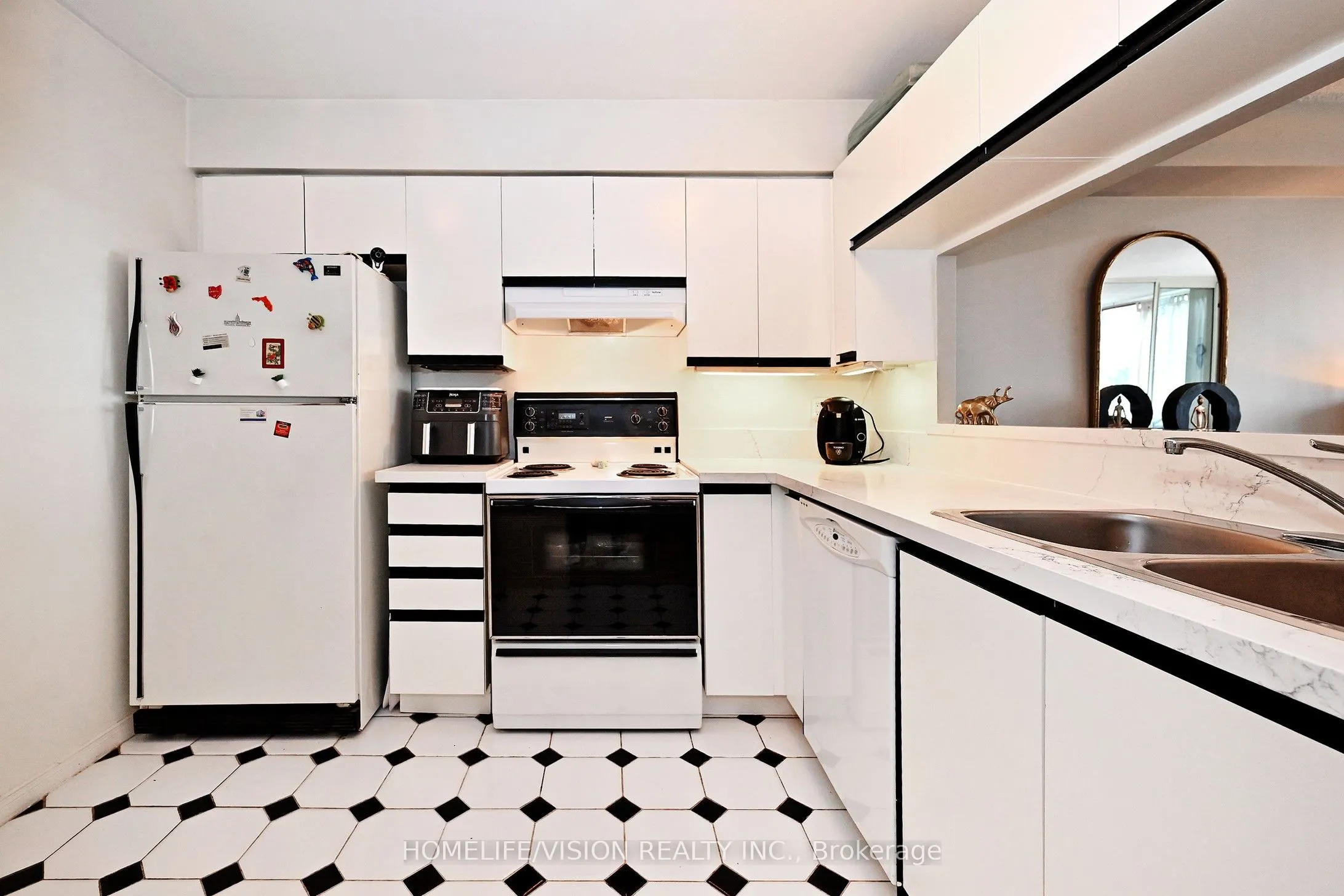 330 Rathburn Road W #306