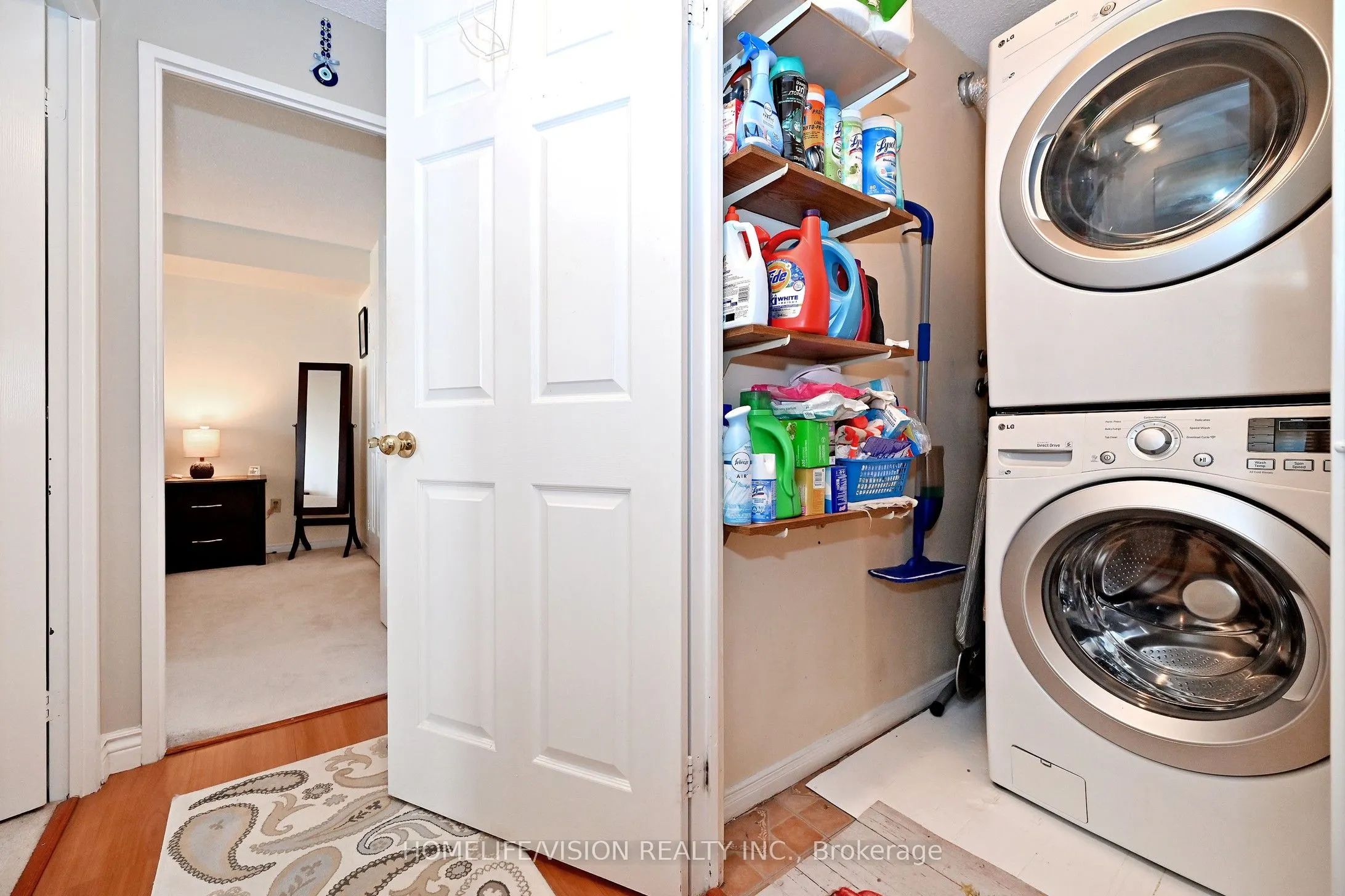 330 Rathburn Road W #306