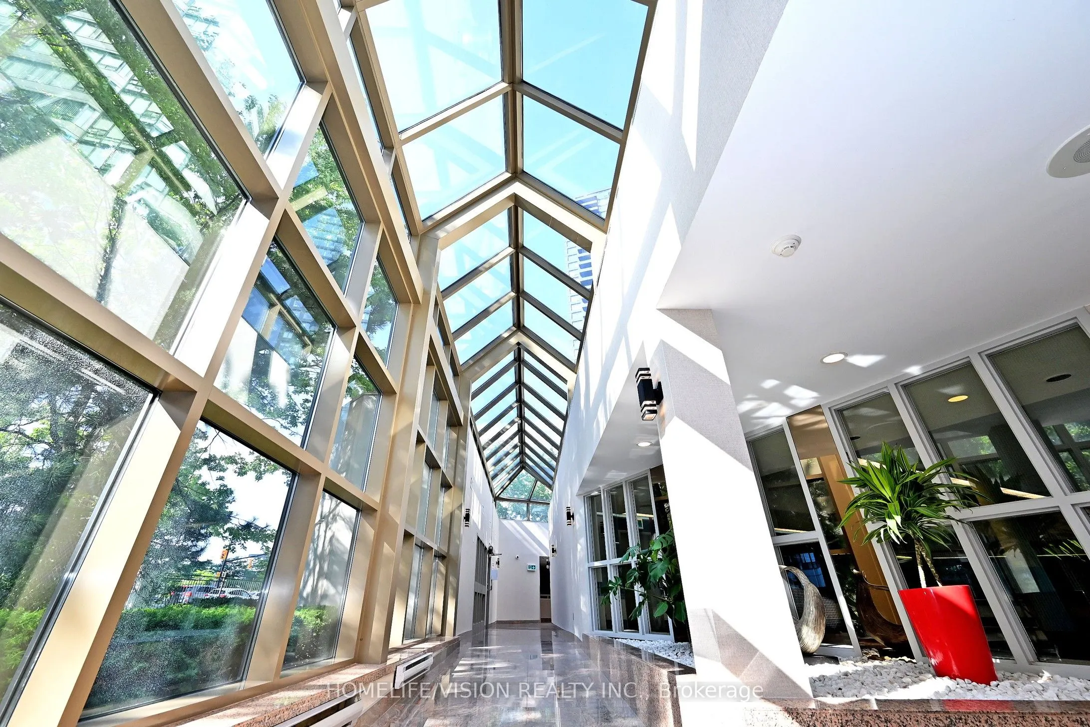 330 Rathburn Road W #306