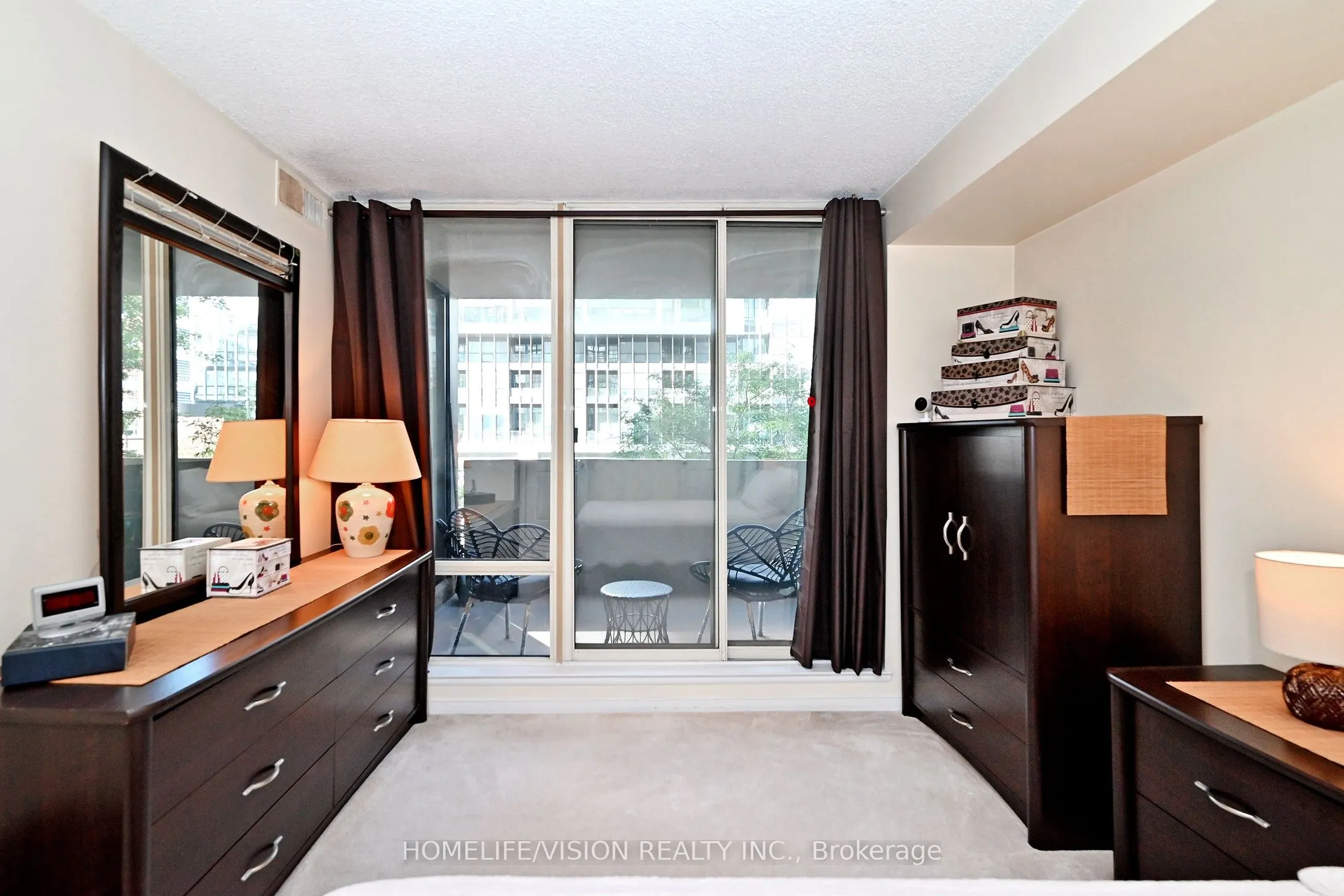 330 Rathburn Road W #306