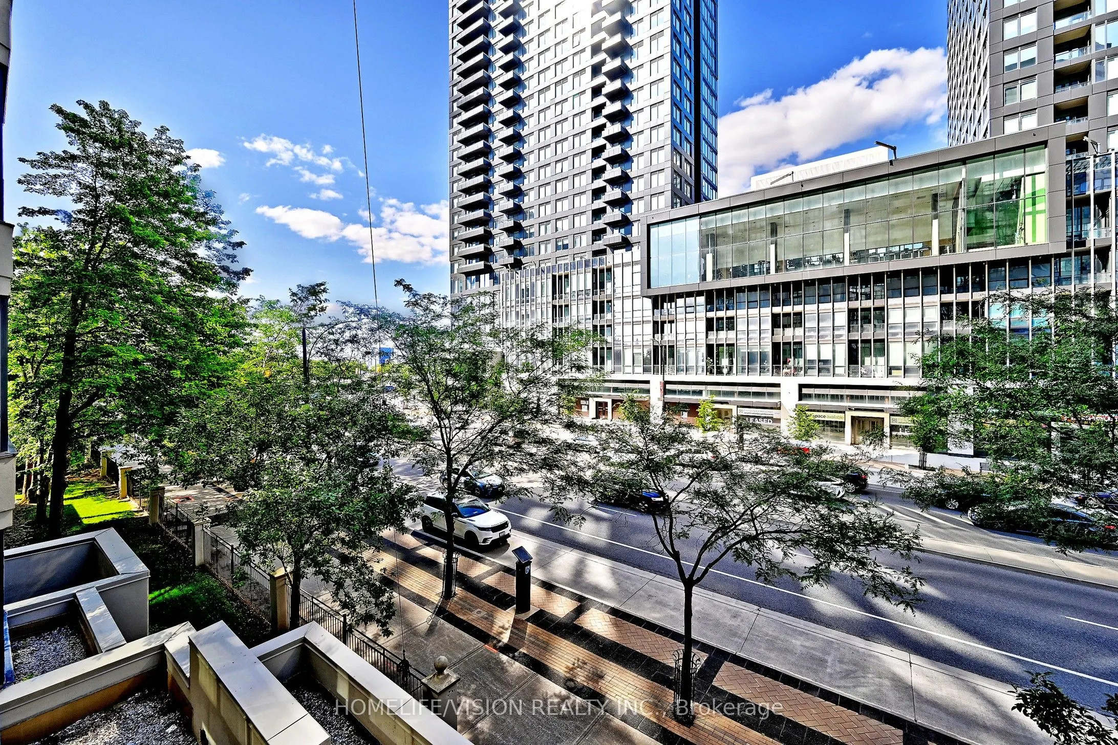 330 Rathburn Road W #306
