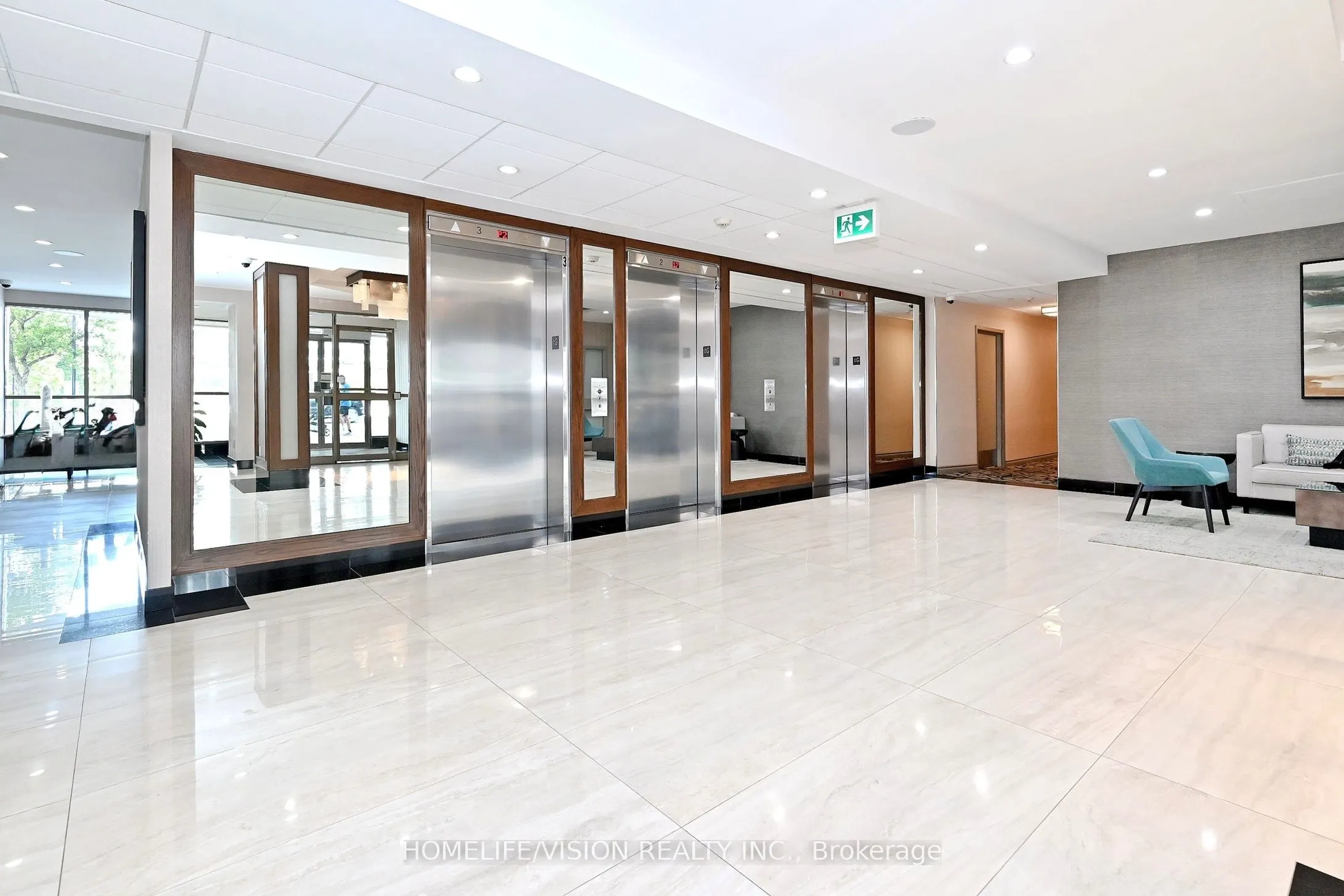 330 Rathburn Road W #306