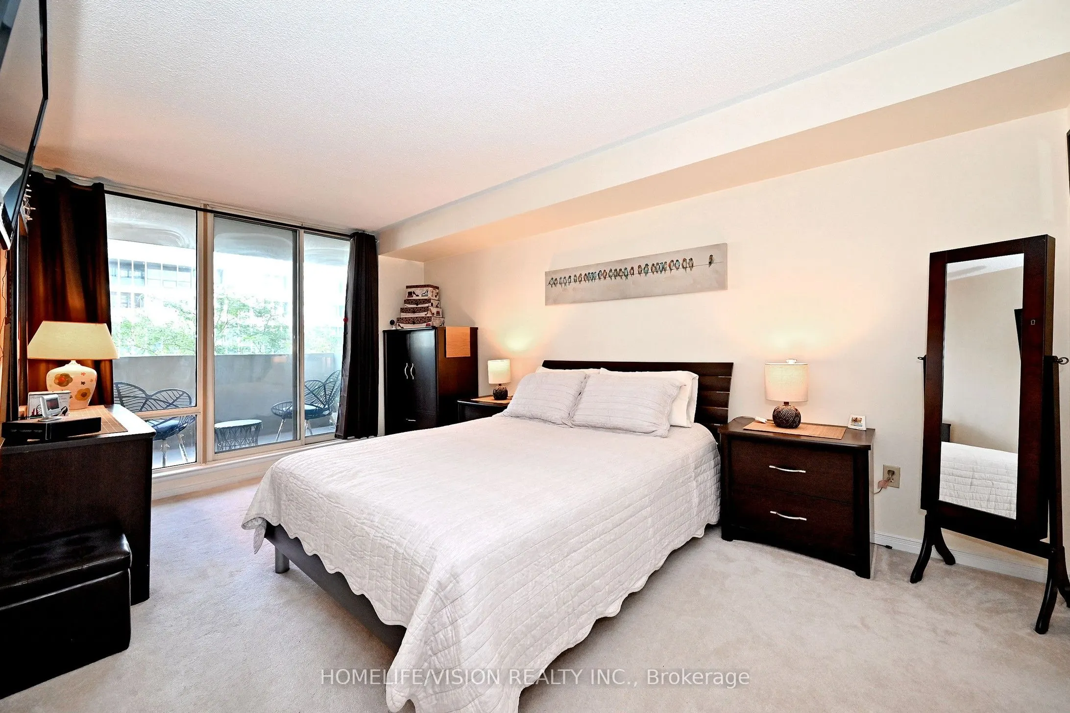 330 Rathburn Road W #306