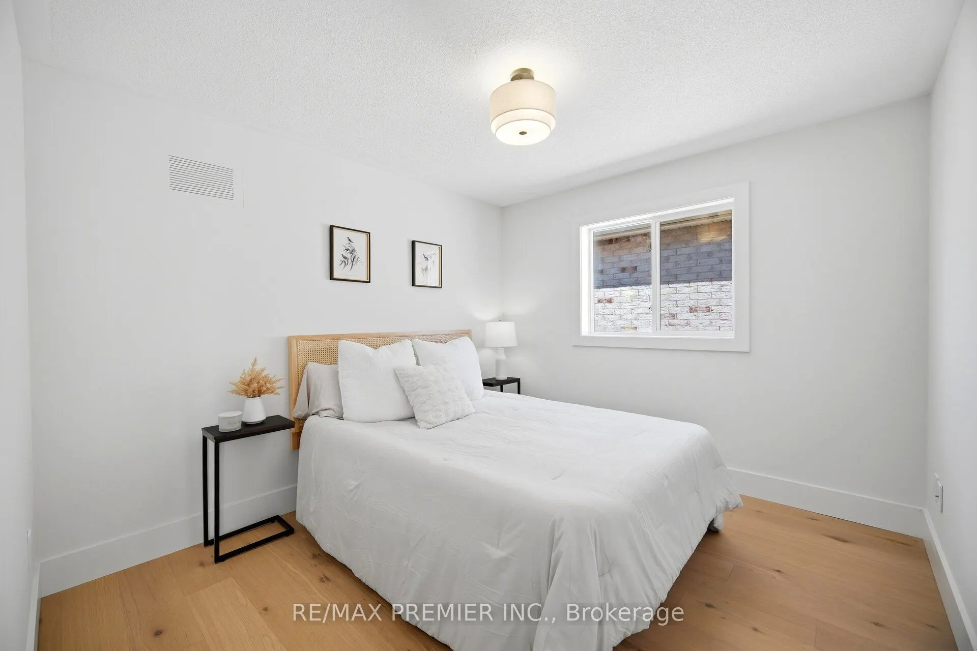 92 Headwater Road