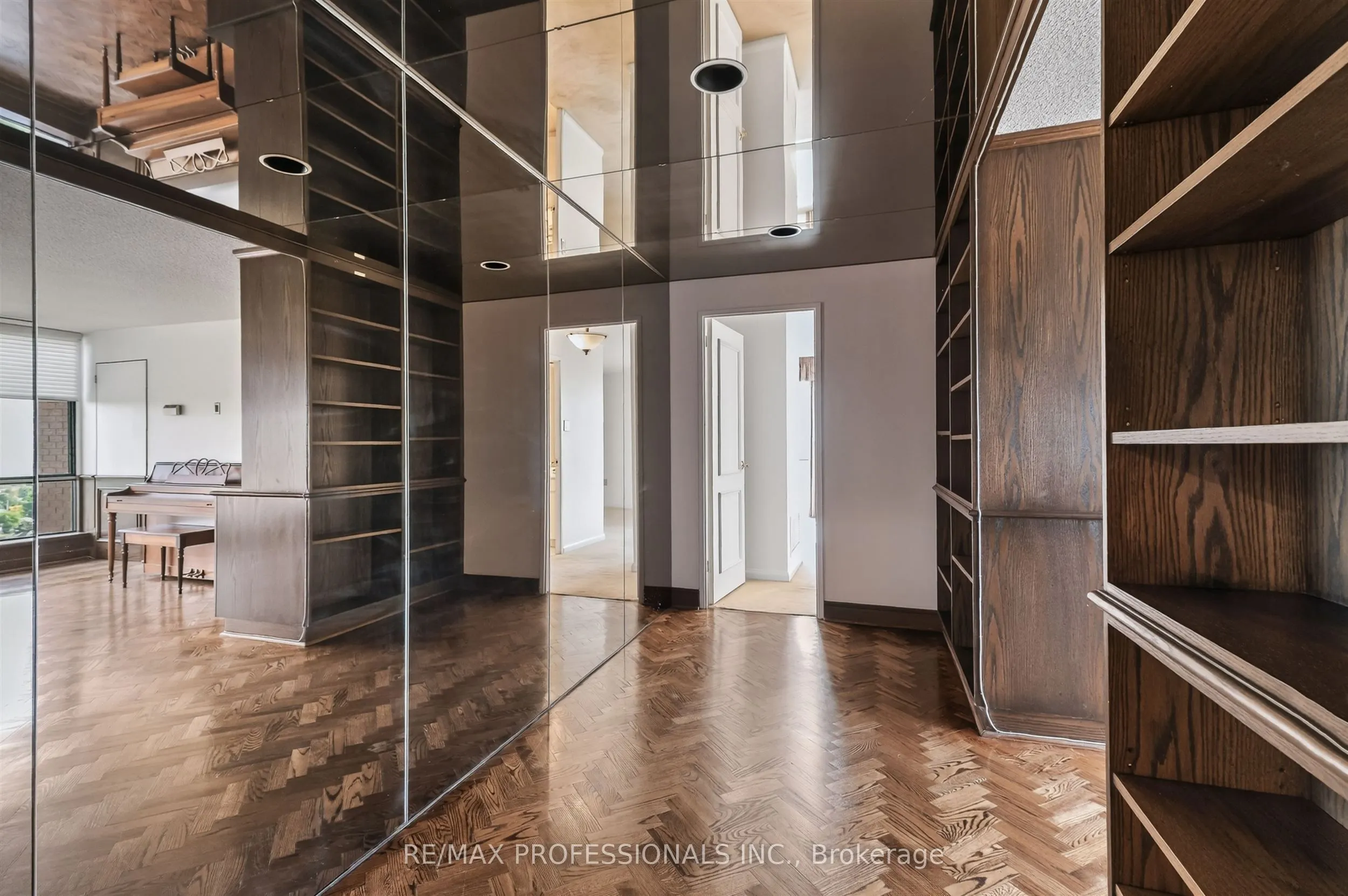 1400 Dixie Road #2205