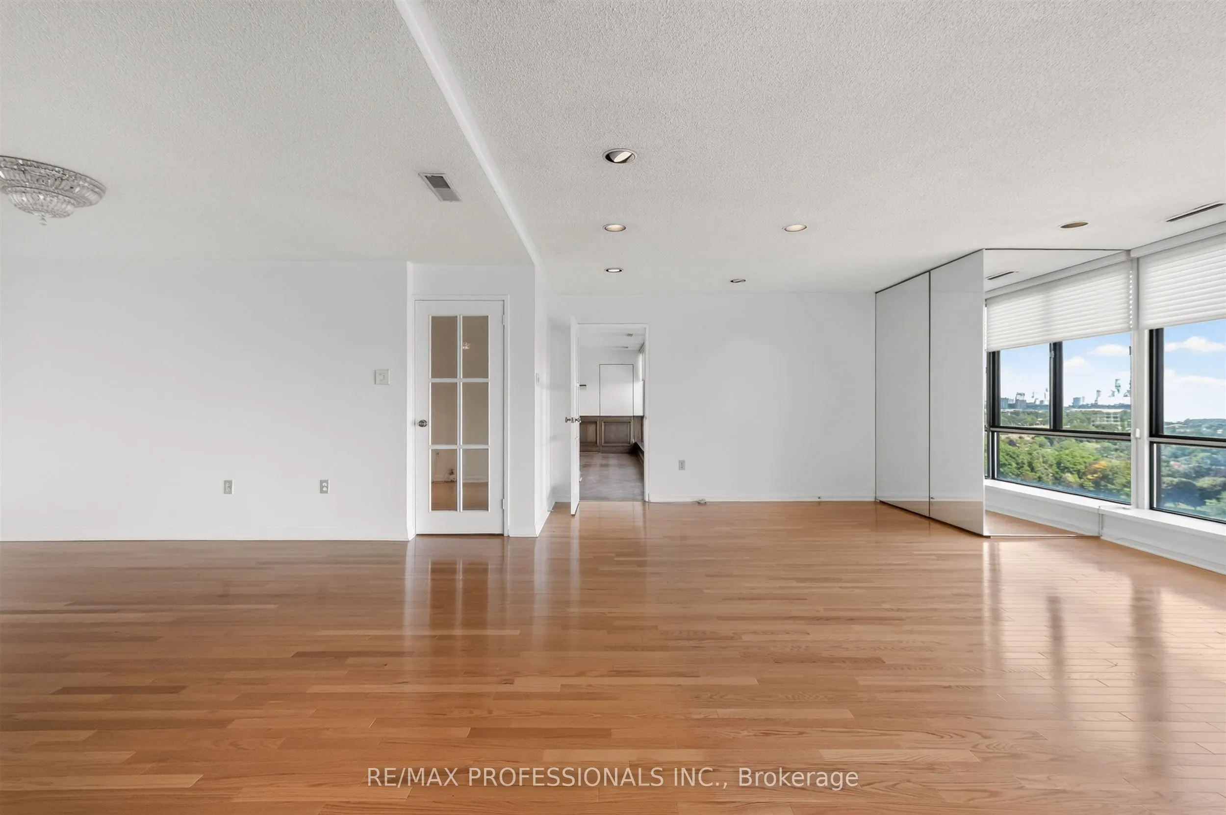 1400 Dixie Road #2205