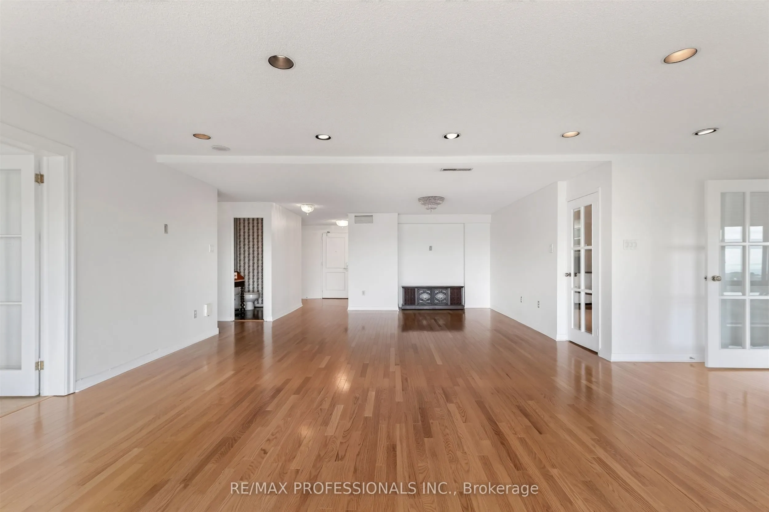 1400 Dixie Road #2205
