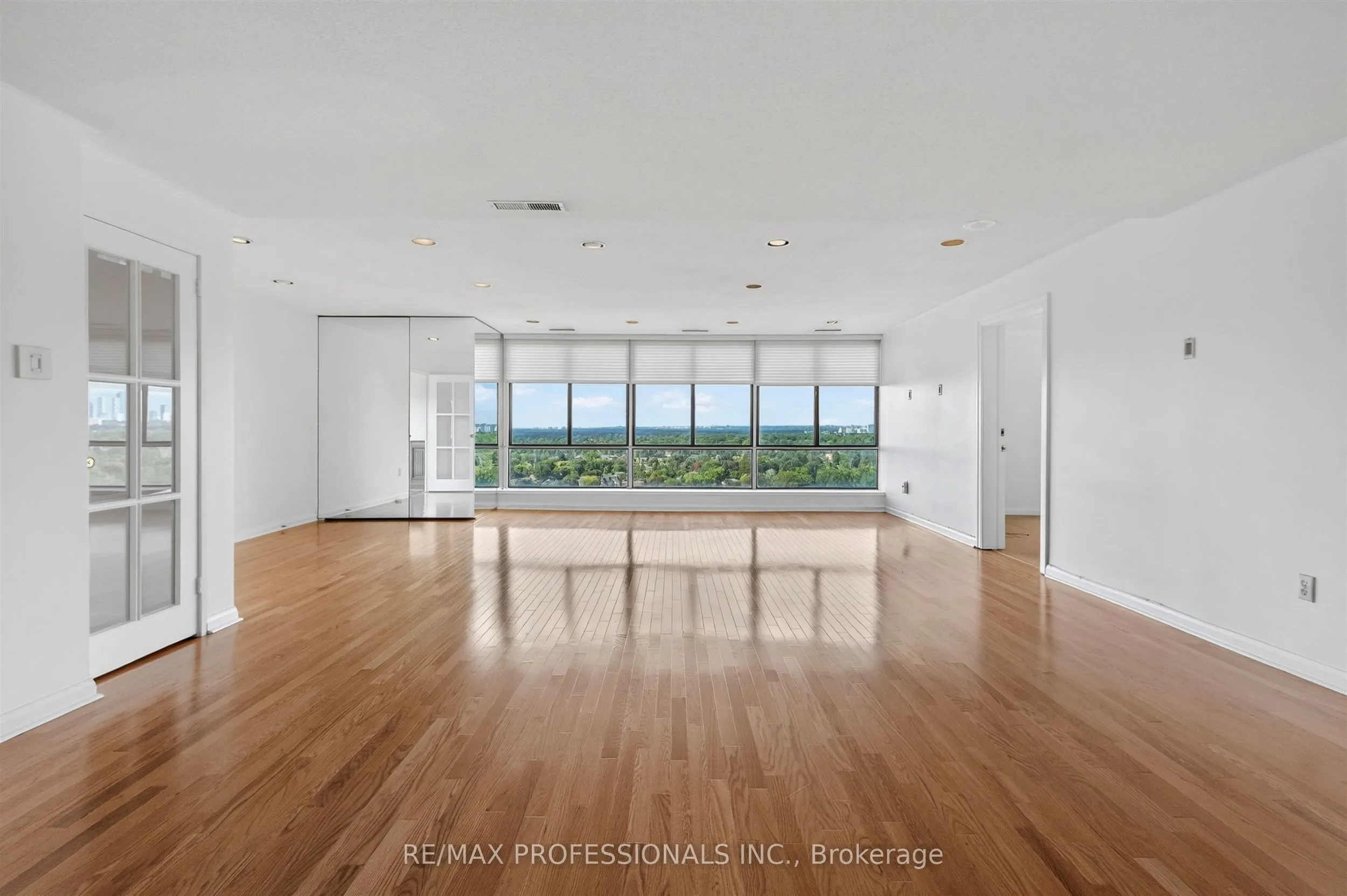 1400 Dixie Road #2205