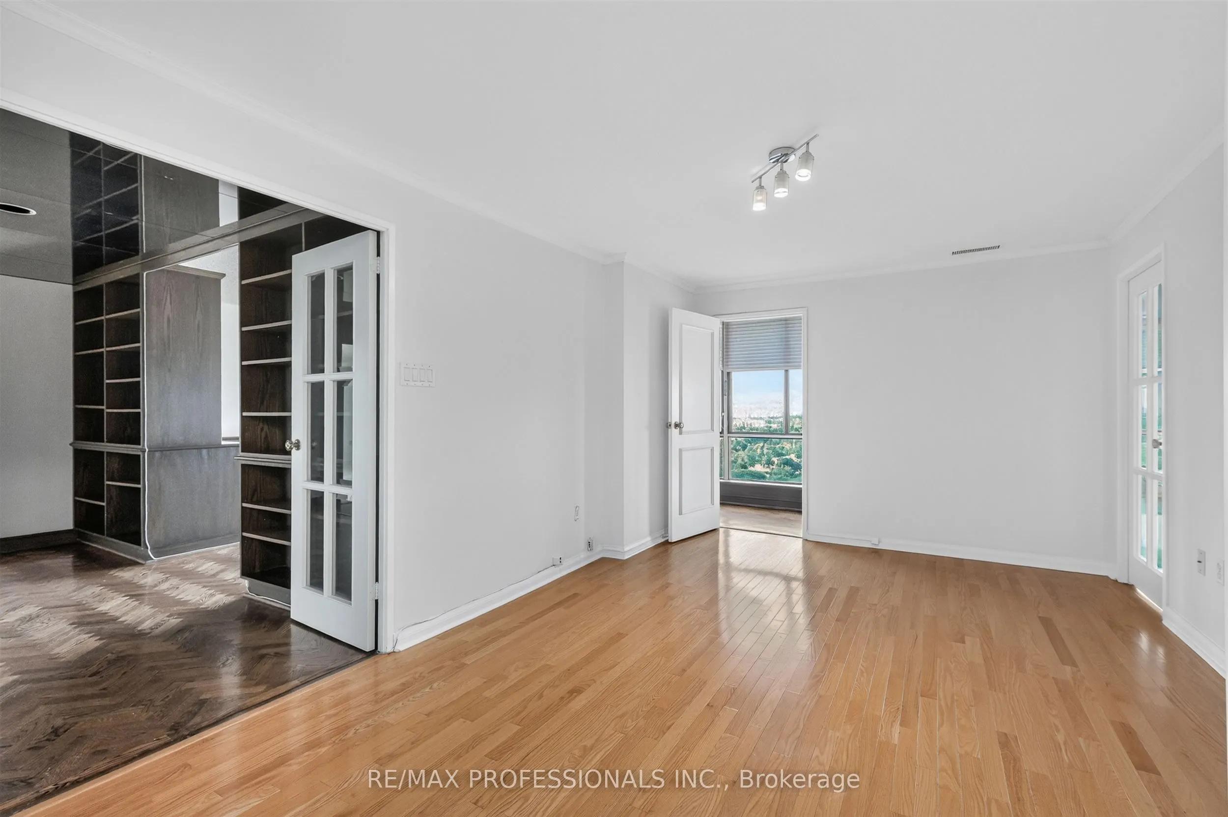 1400 Dixie Road #2205