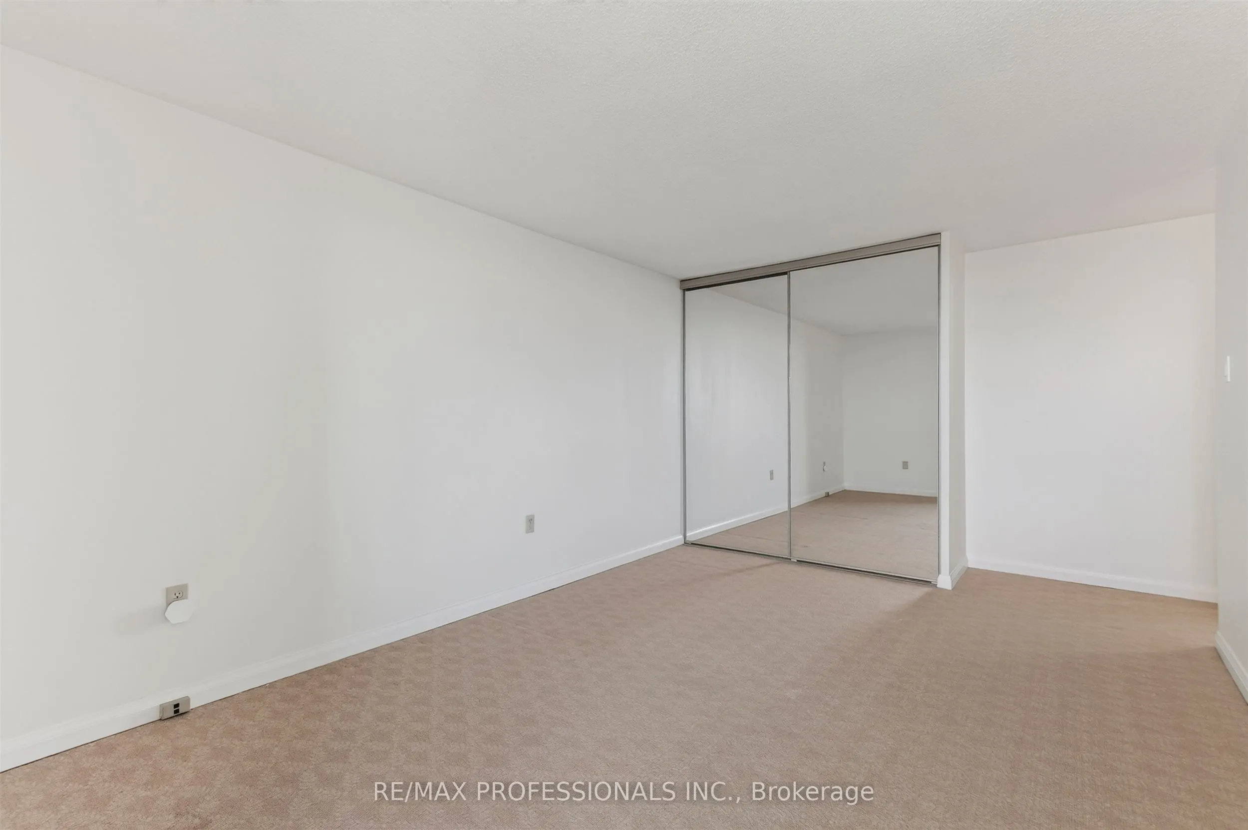 1400 Dixie Road #2205