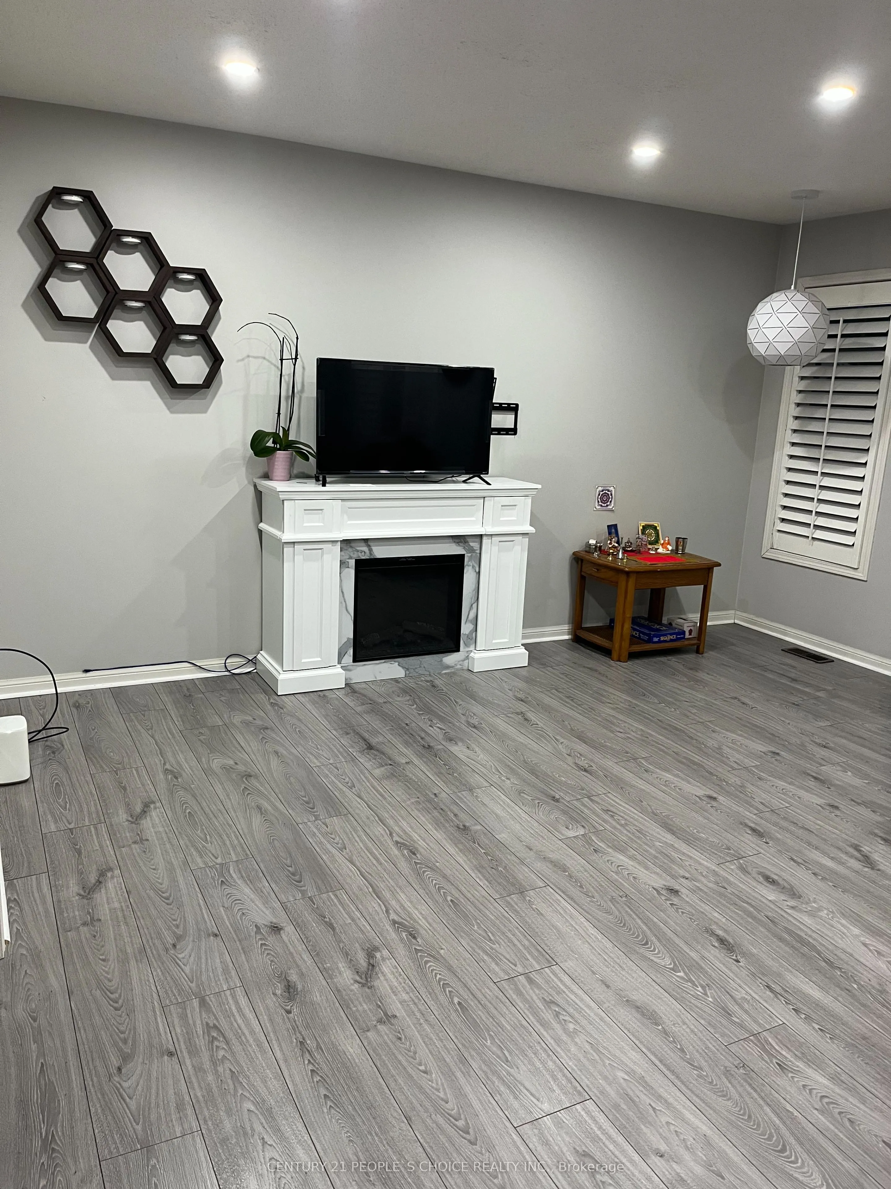 117 Decker Hollow Circle