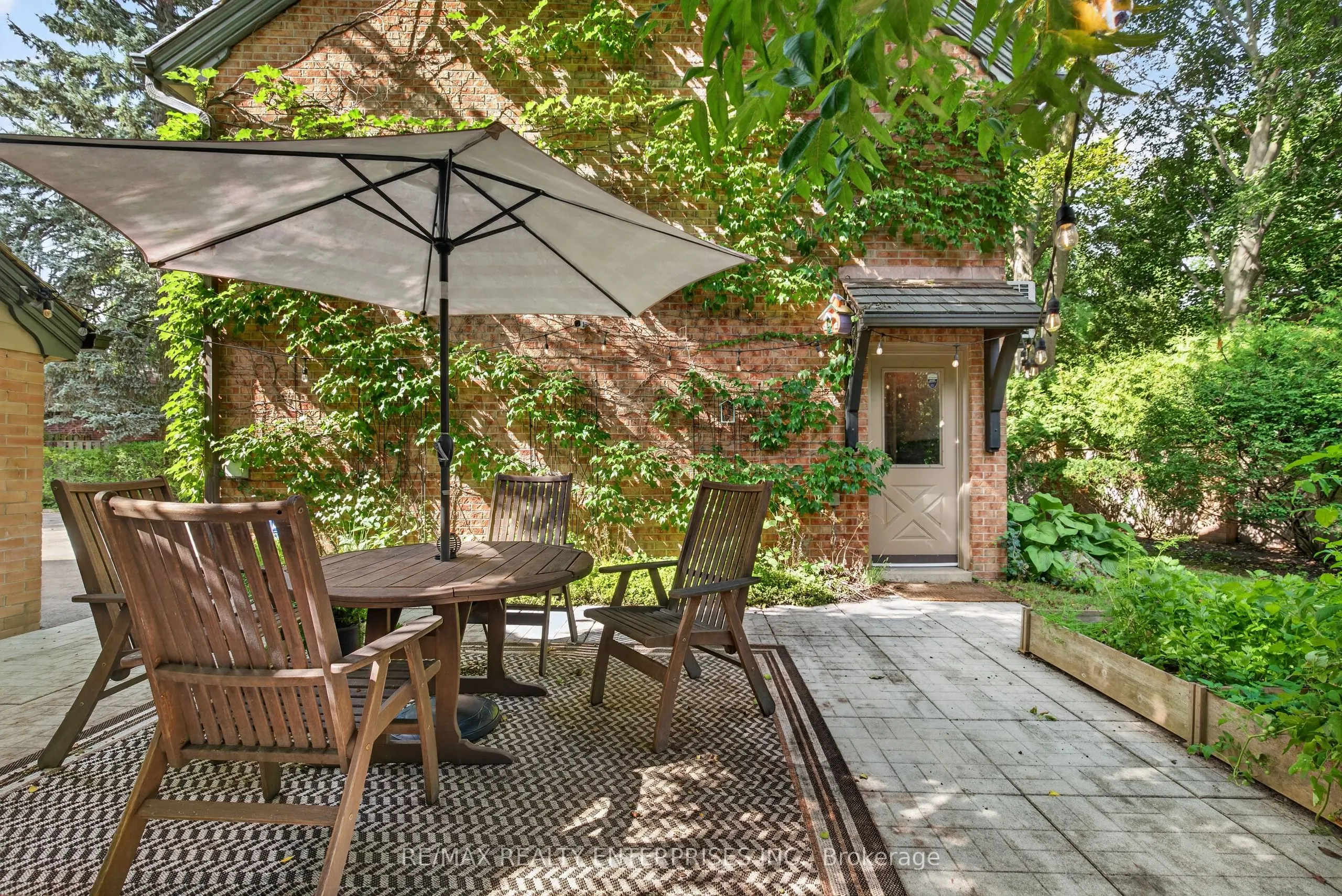 1425 Solana Crescent