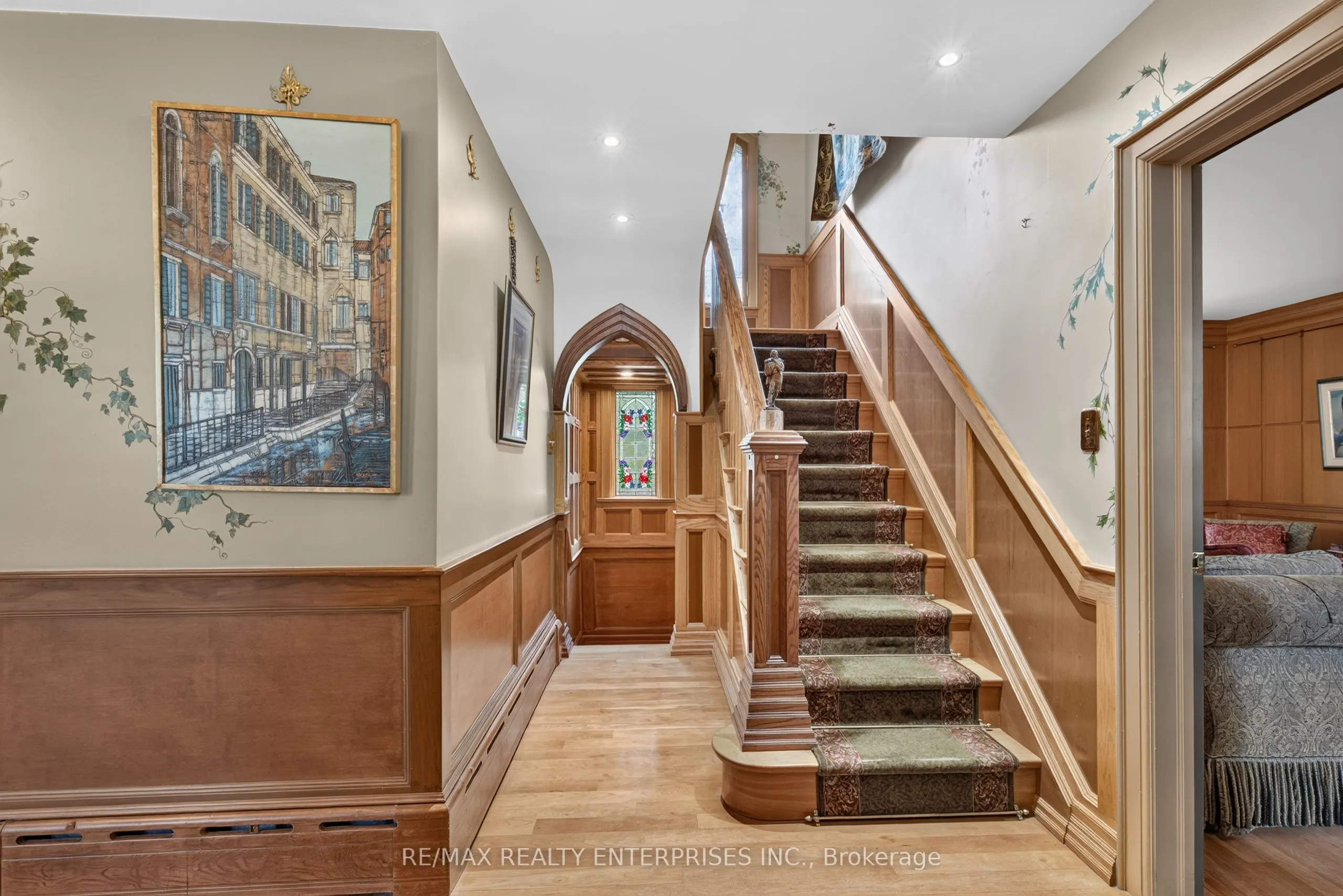 1425 Solana Crescent