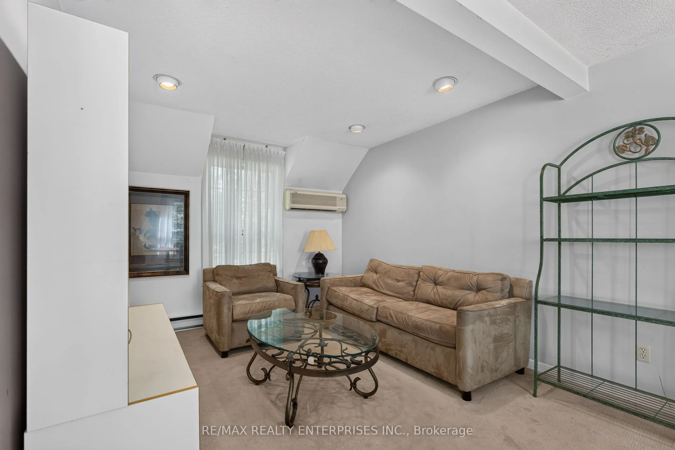 1425 Solana Crescent