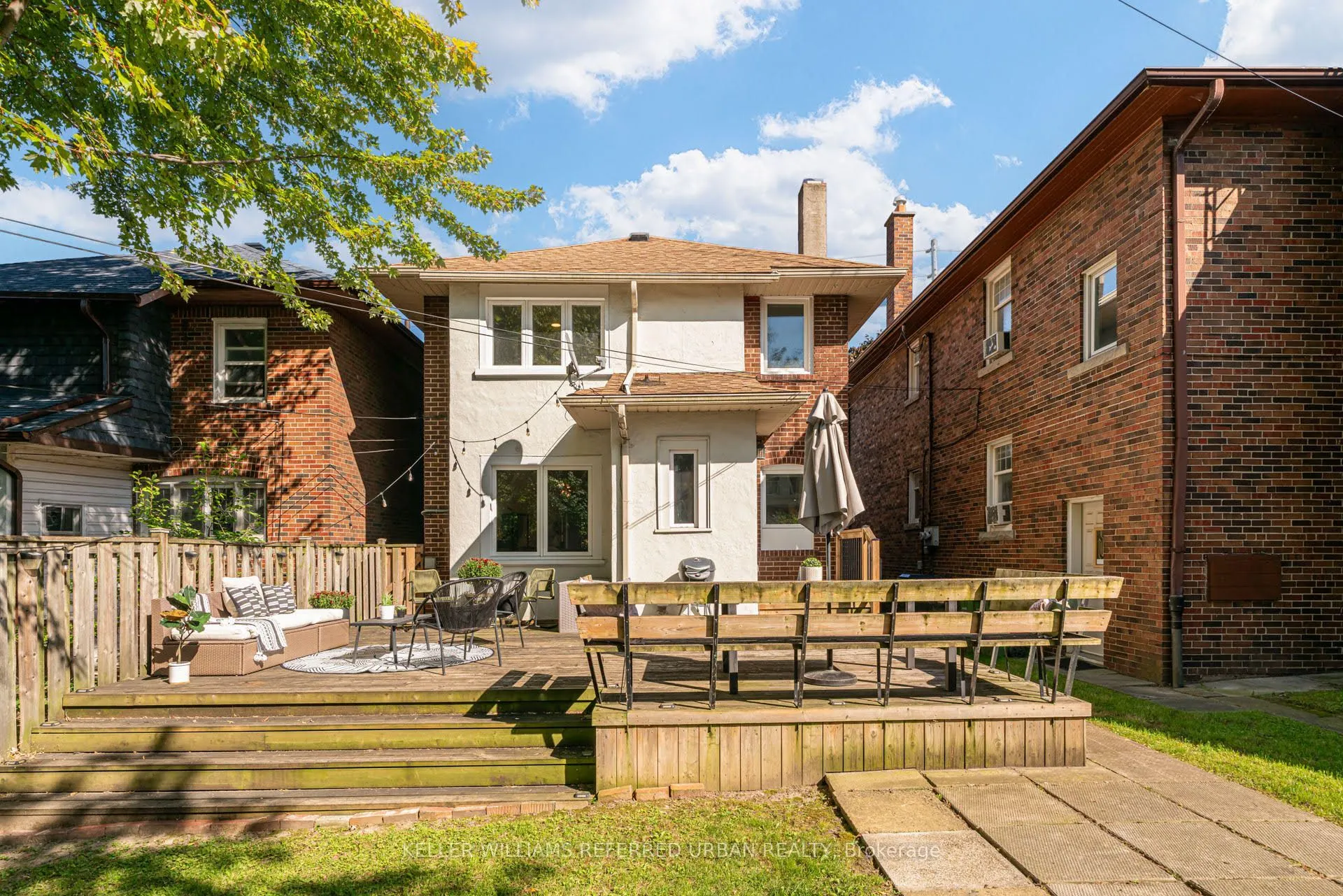 2522 Lake Shore Boulevard W