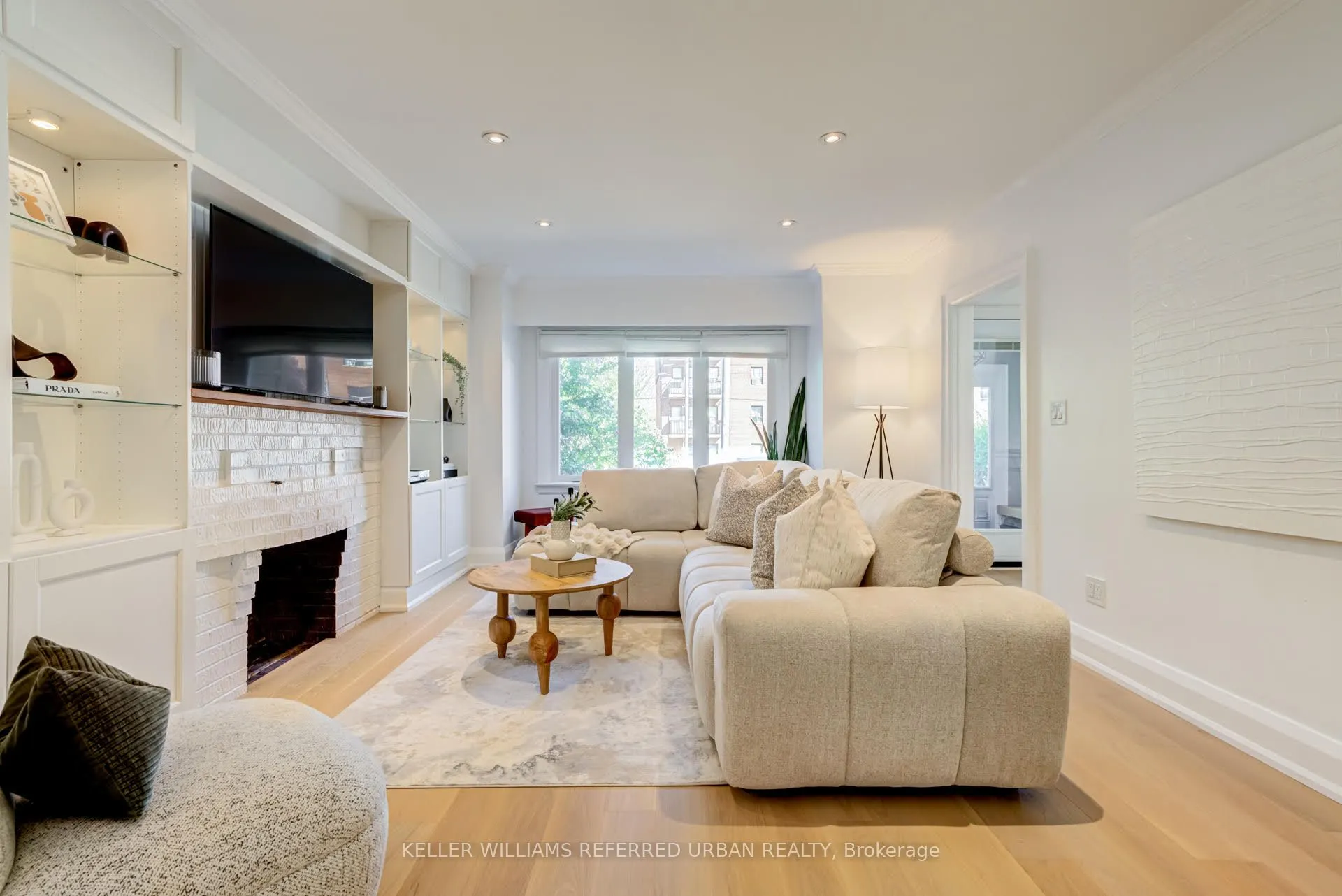 2522 Lake Shore Boulevard W