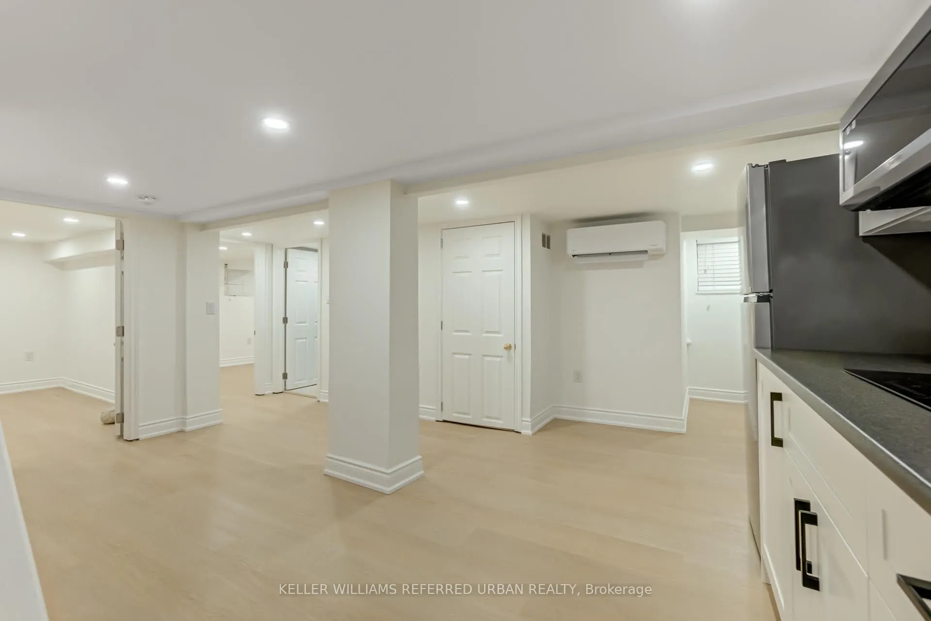 2522 Lake Shore Boulevard W