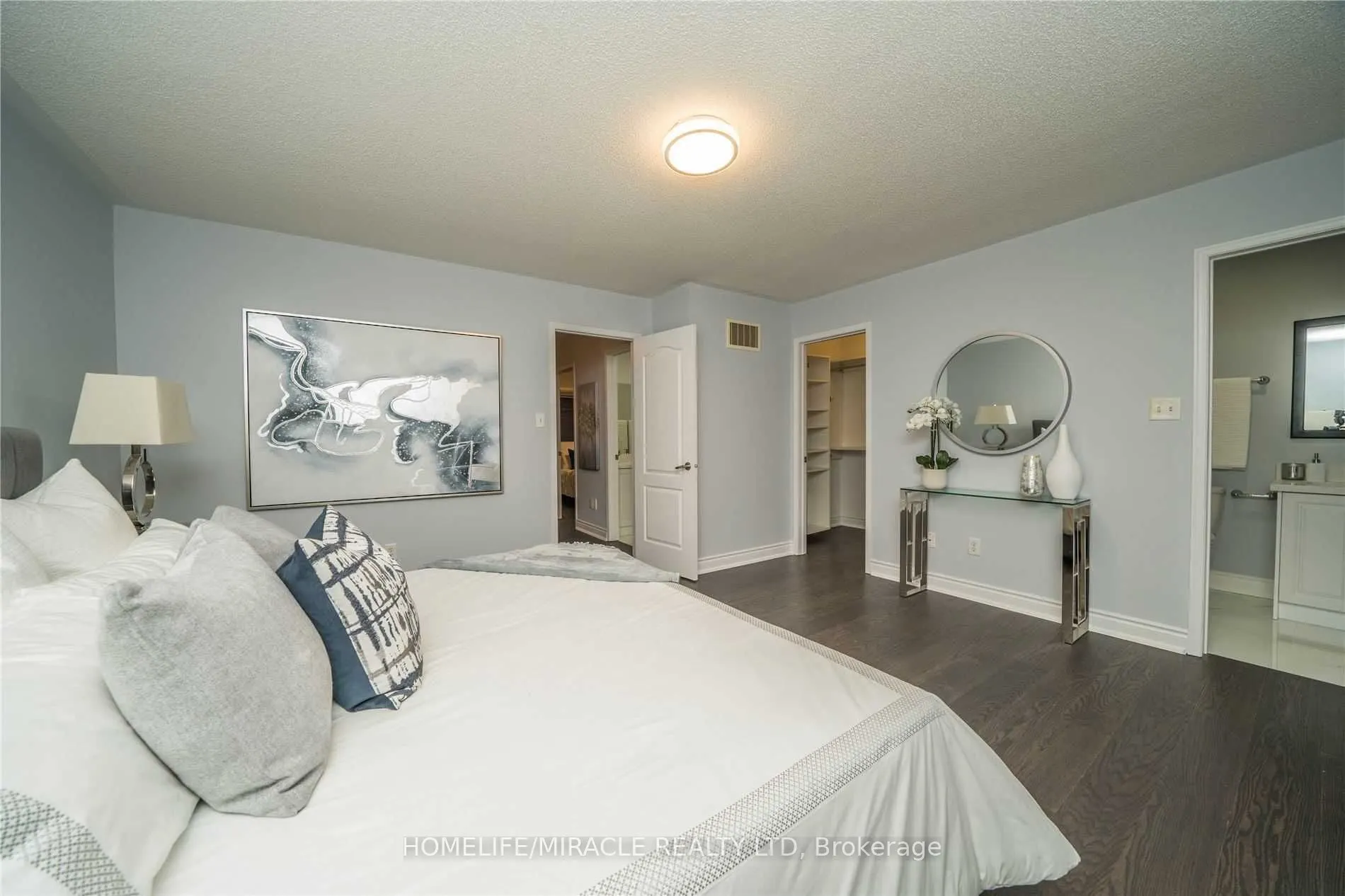 40 Trumpet Valley Boulevard