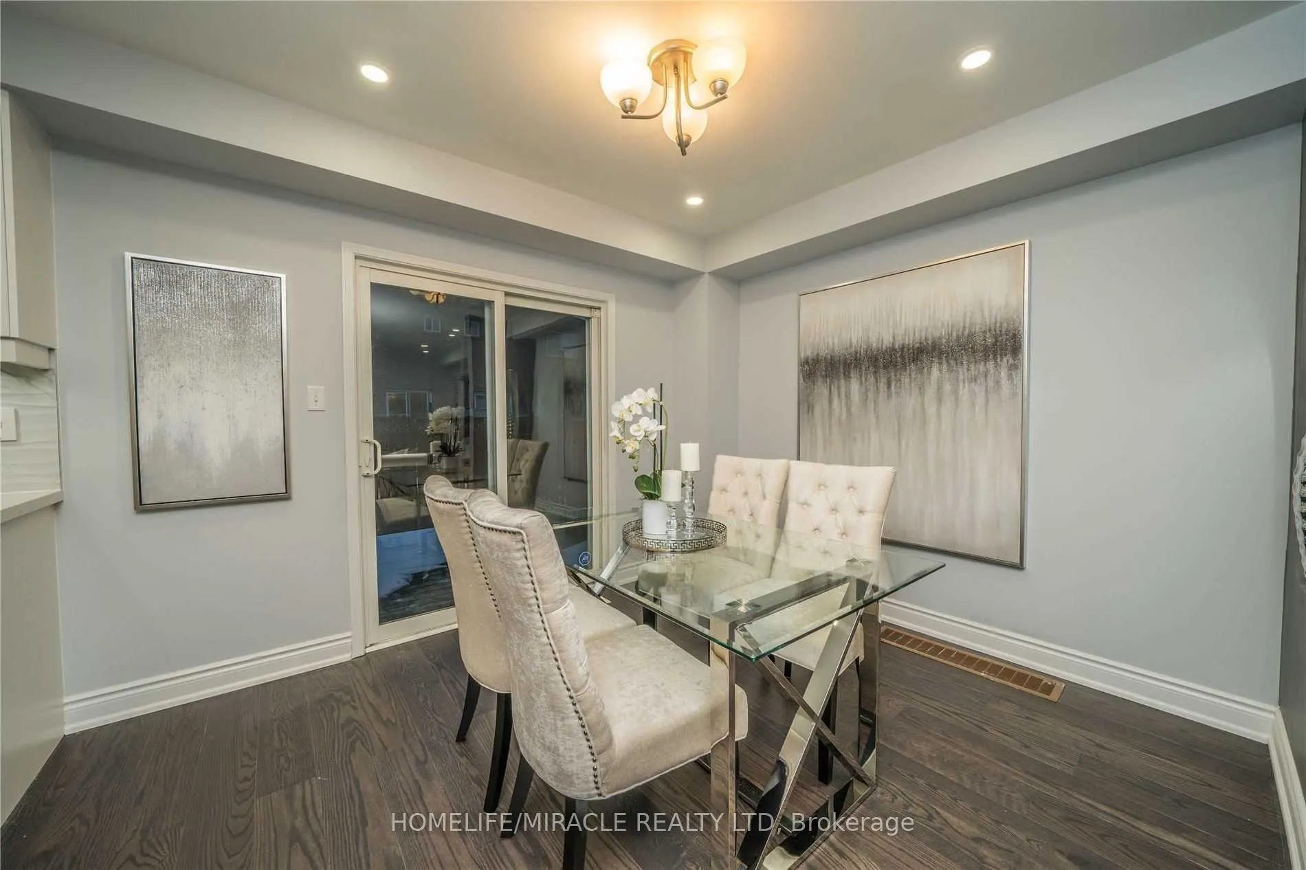 40 Trumpet Valley Boulevard