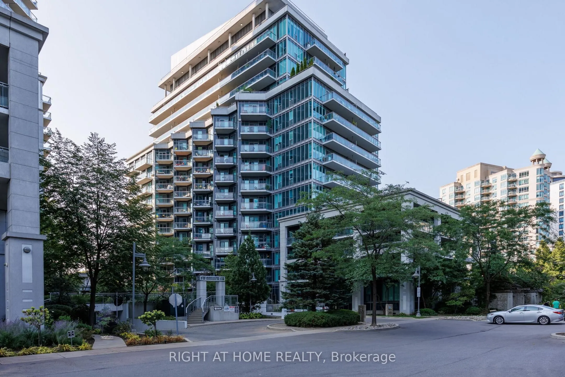 2119 Lake Shore Boulevard W #217