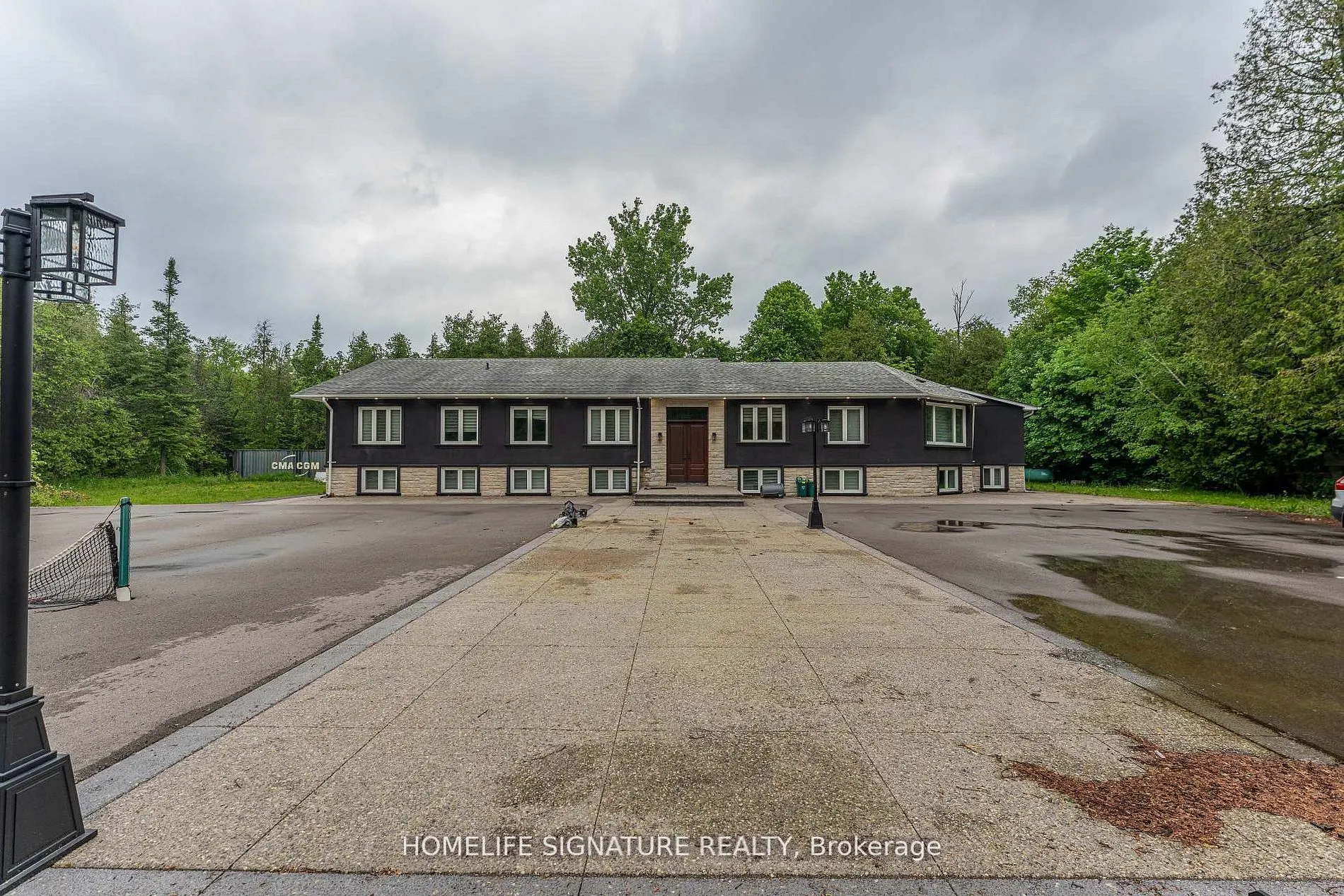 12373 Highway 7 Highway