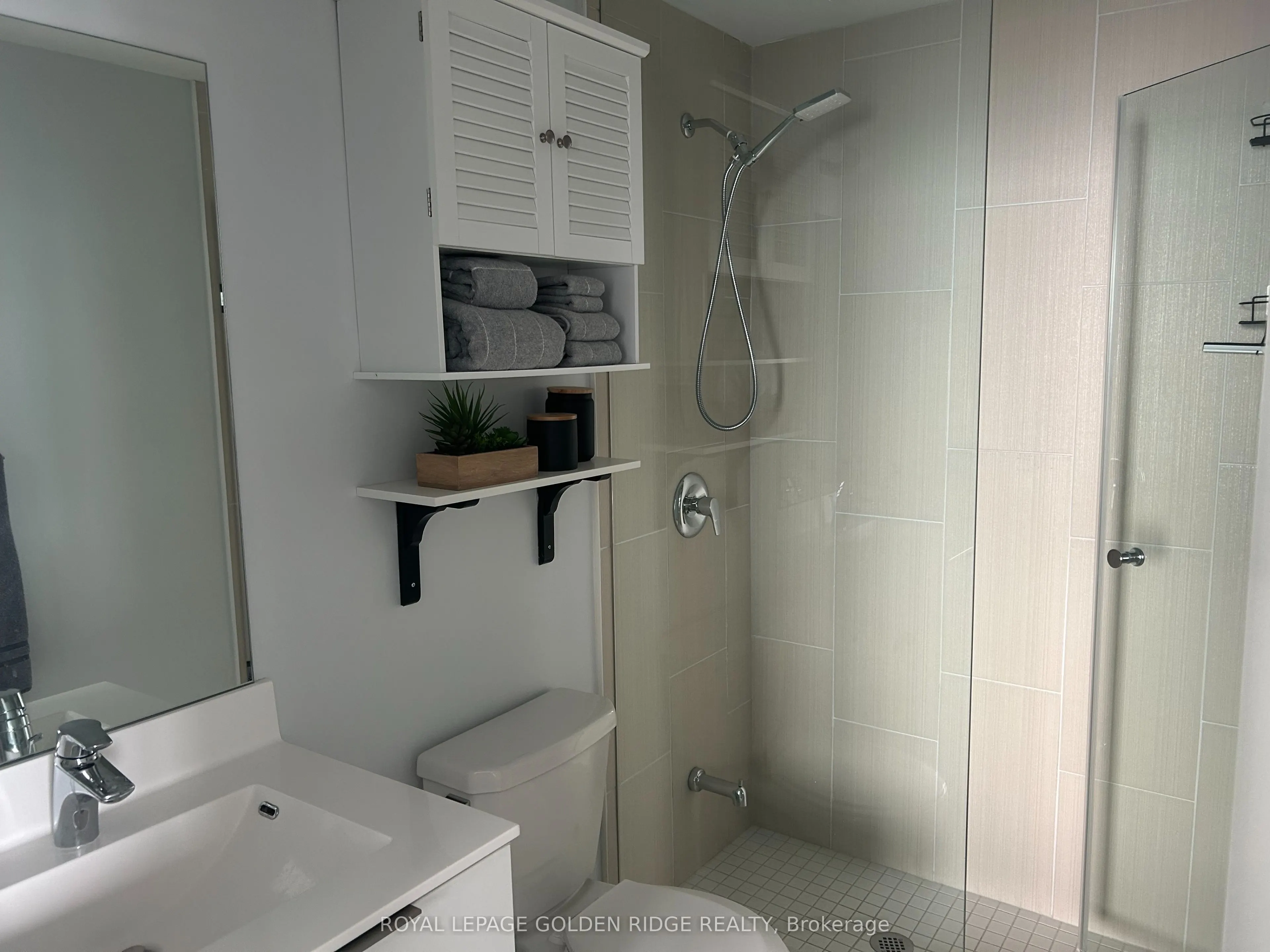 20 Shore Breeze Drive S #2607