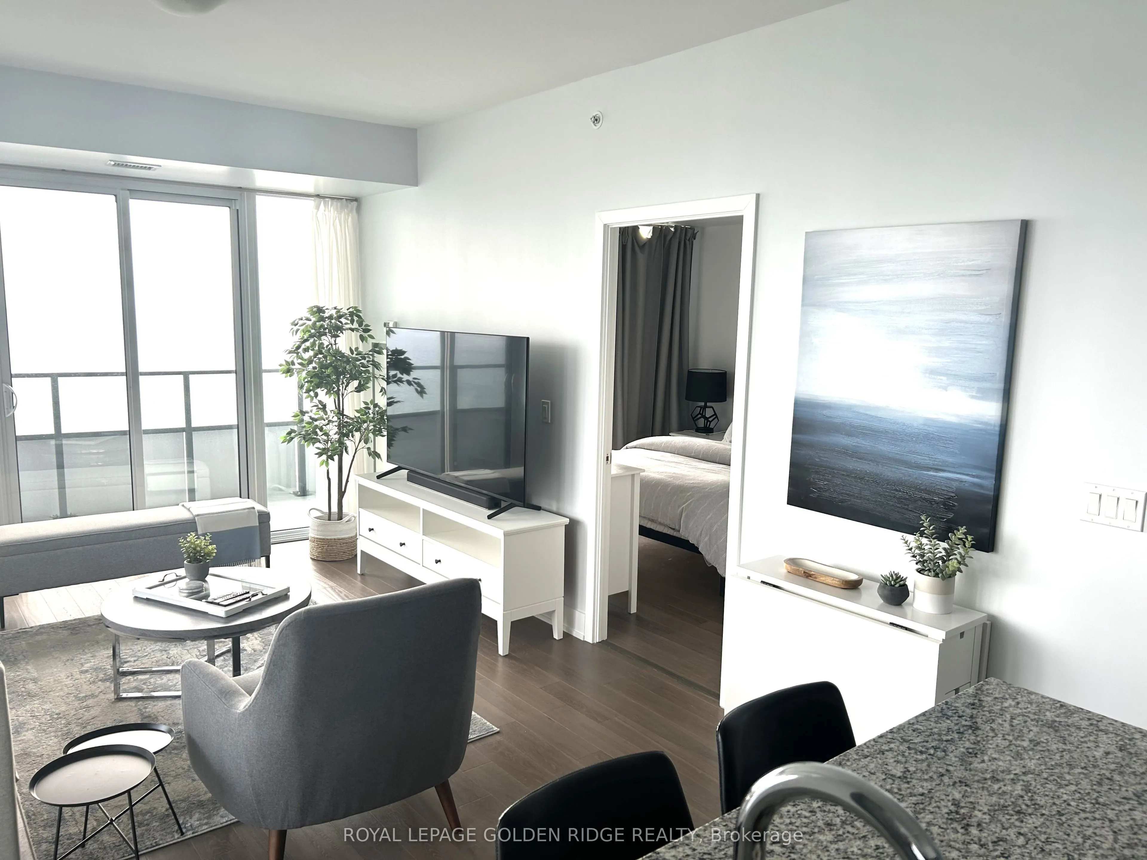 20 Shore Breeze Drive S #2607
