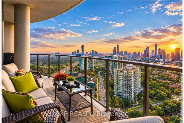 25 Kingsbridge Garden Circle
